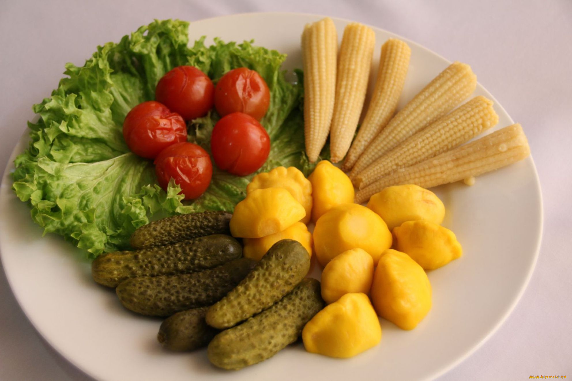 еда, консервация, кукуруза, томаты, соленья, зелень, огурцы, помидоры