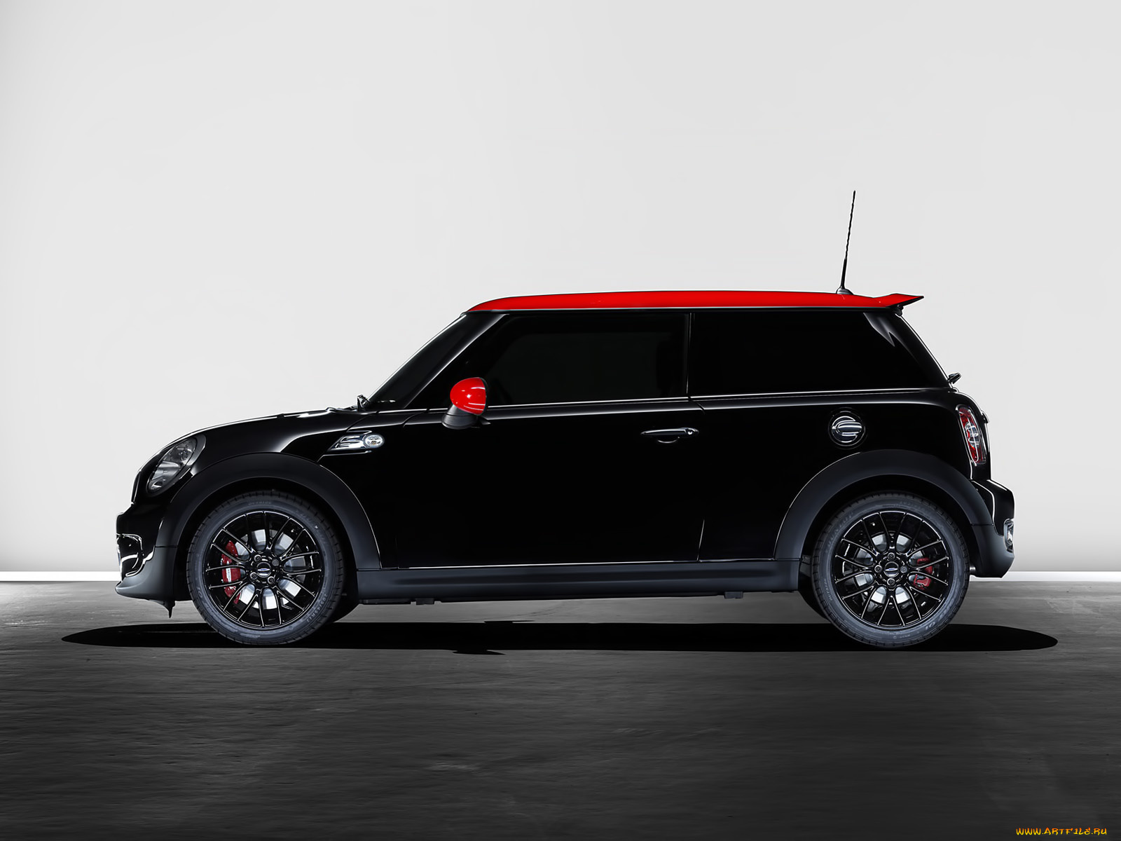 автомобили, mini