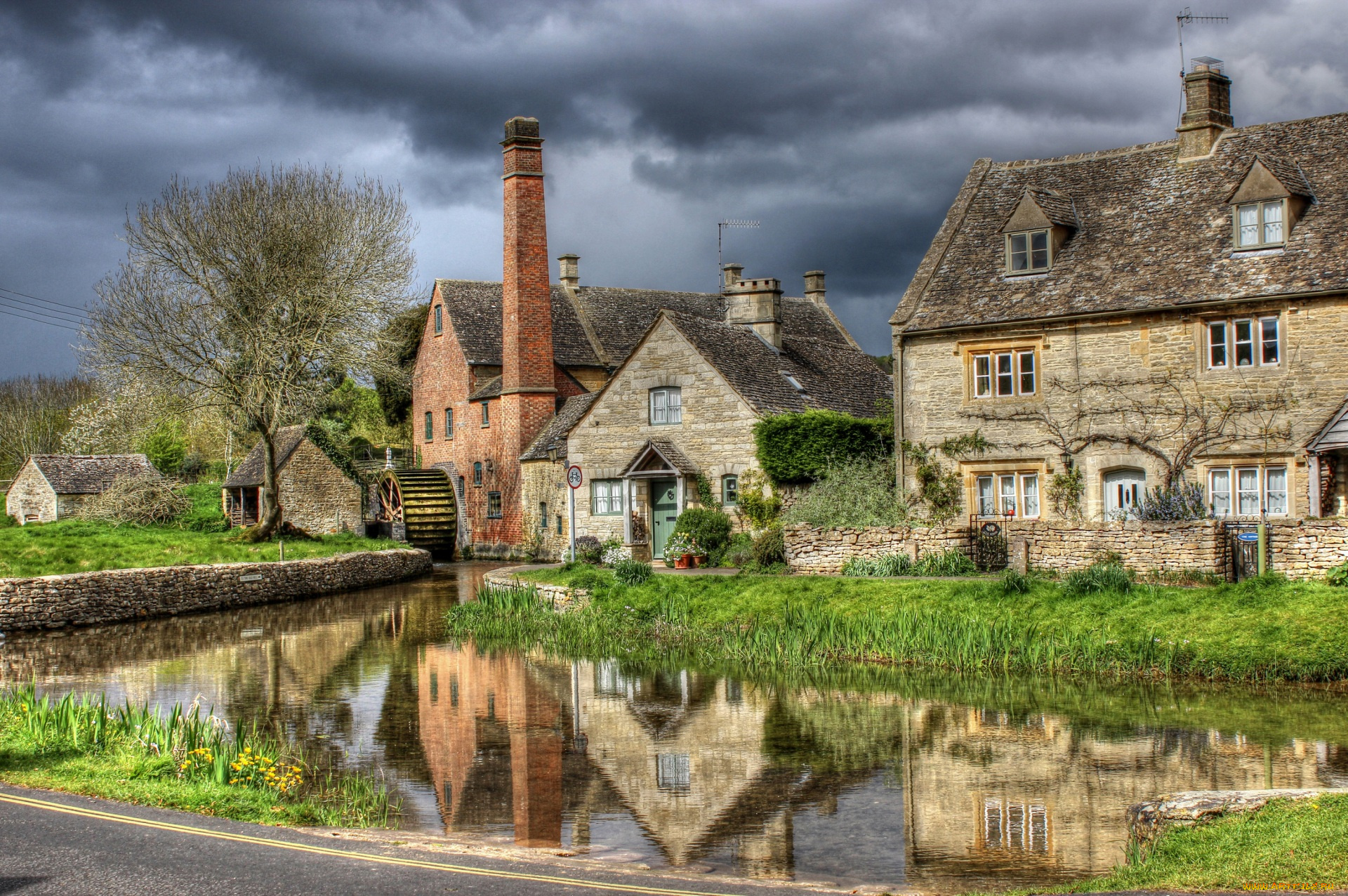 города, -, здания, , дома, отражение, туча, вода