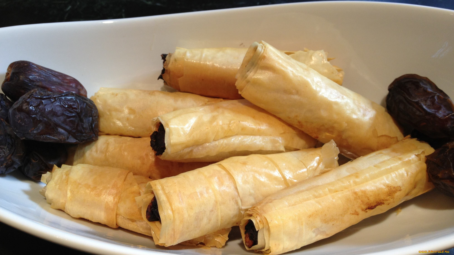 еда, пирожные, , кексы, , печенье, финики, рулетики