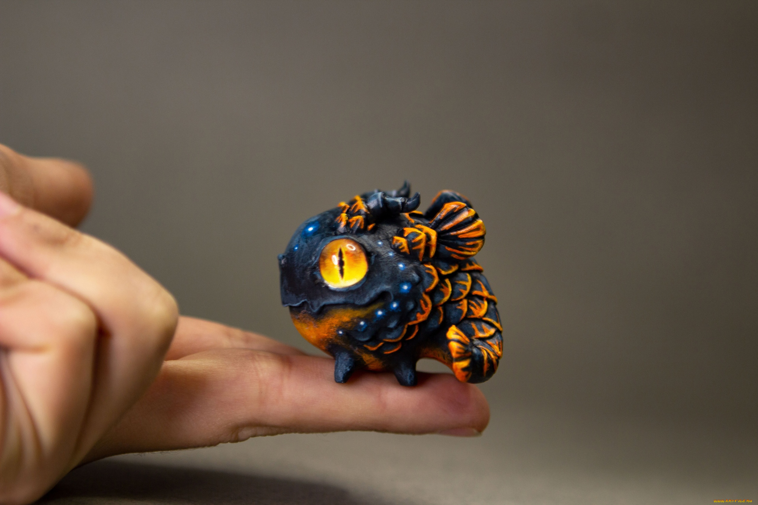 разное, игрушки, дракончик, палец