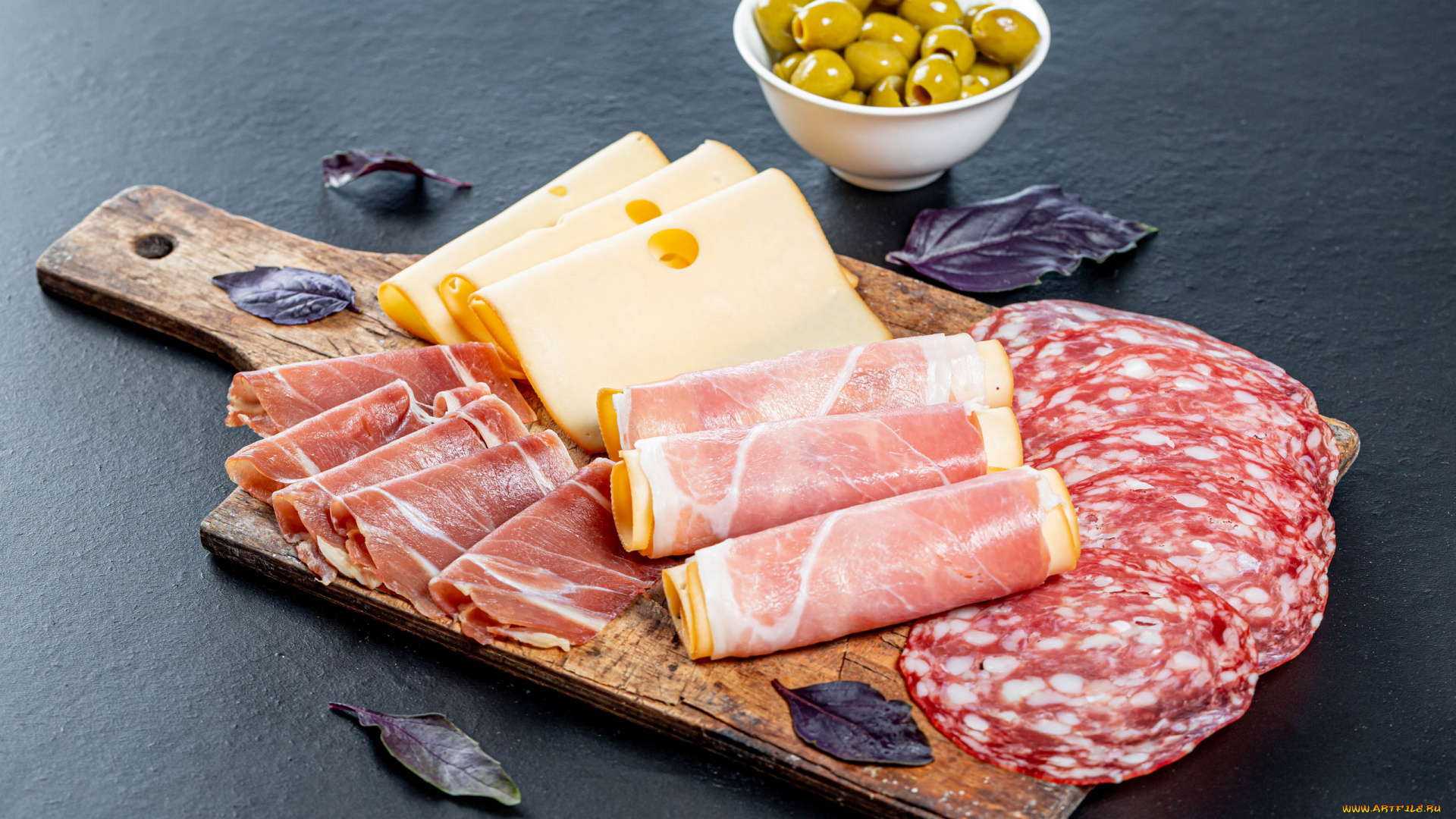 еда, колбасные, изделия, оливки, сыр, базилик, колбаса, ветчина, нарезка