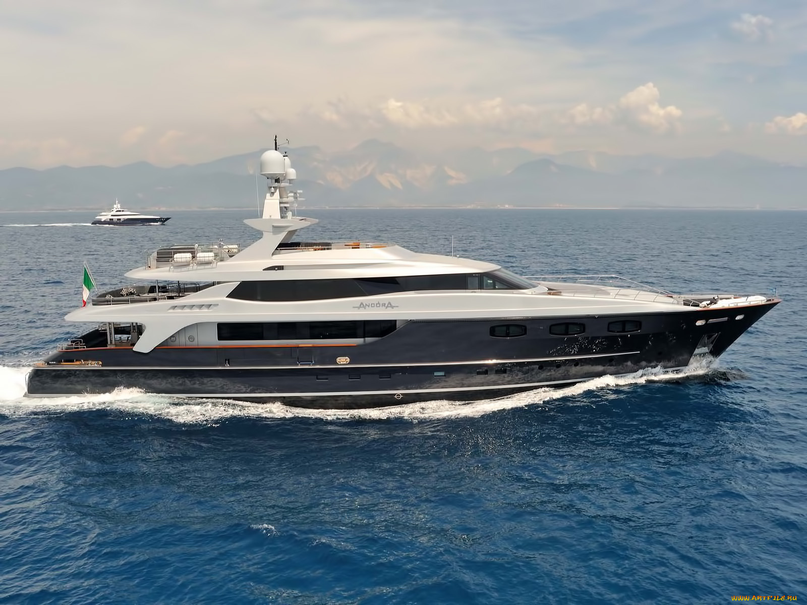 корабли, Яхты