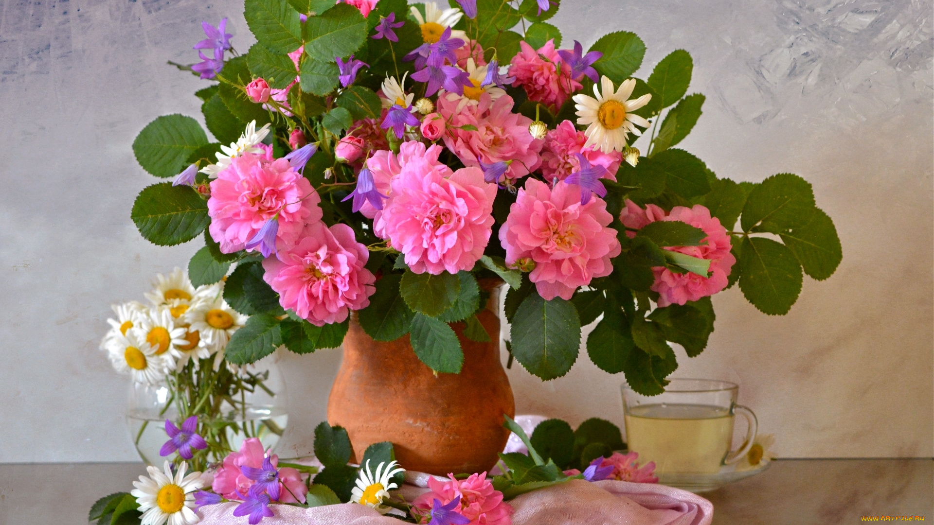 цветы, букеты, , композиции, букет, розы, ромашки, колокольчики, платок, чай