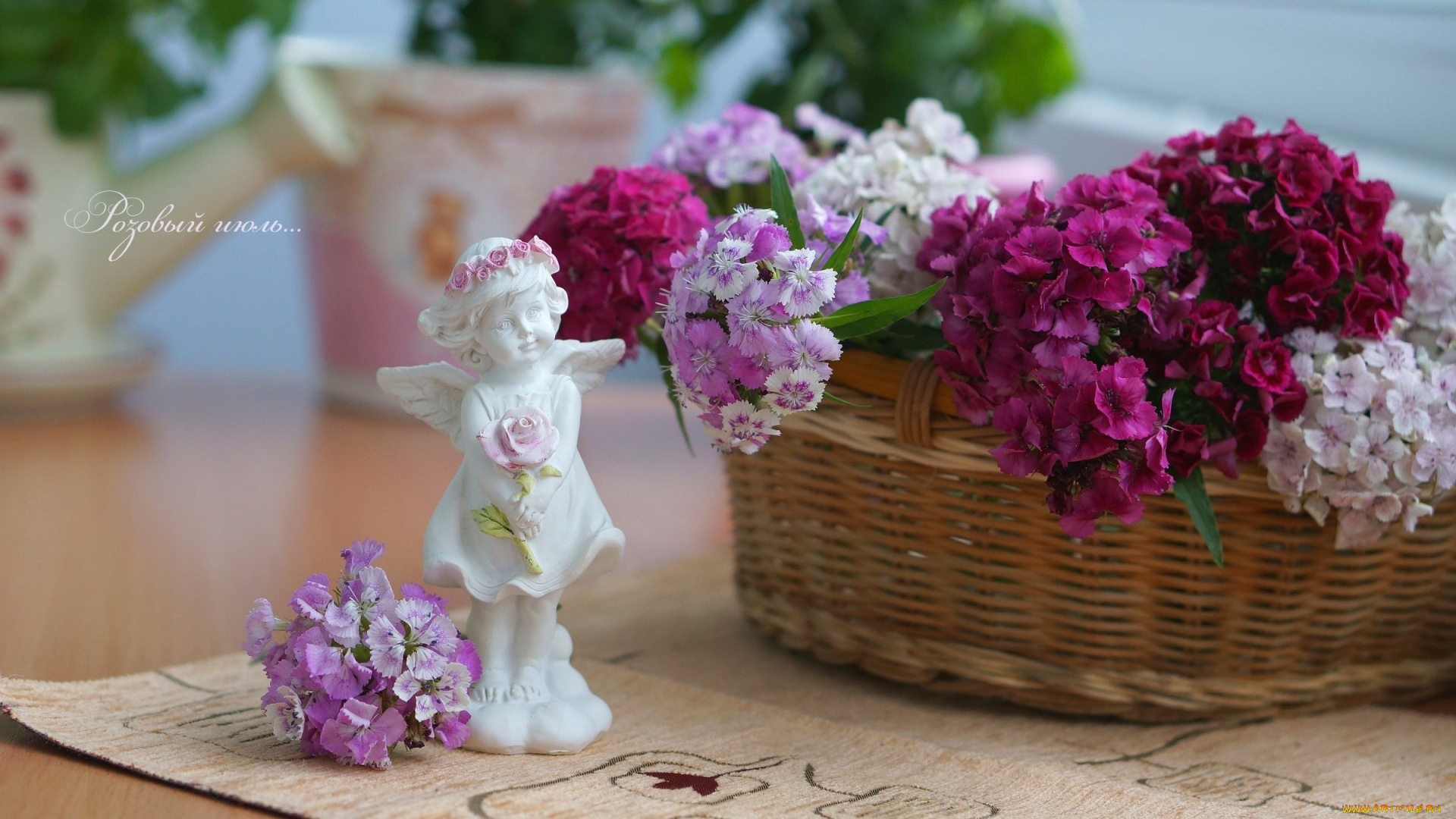 цветы, гвоздики, корзина, девочка, статуэтка, июль