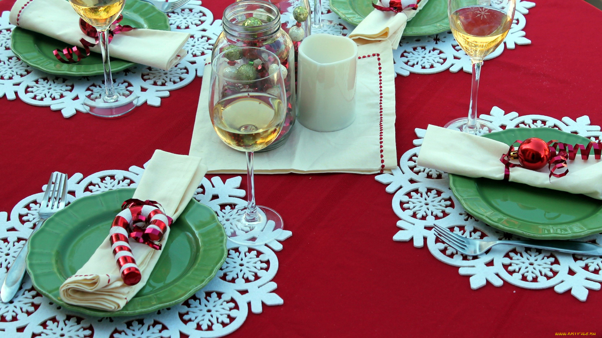 праздничные, сервировка, приборы, салфетки, бокалы