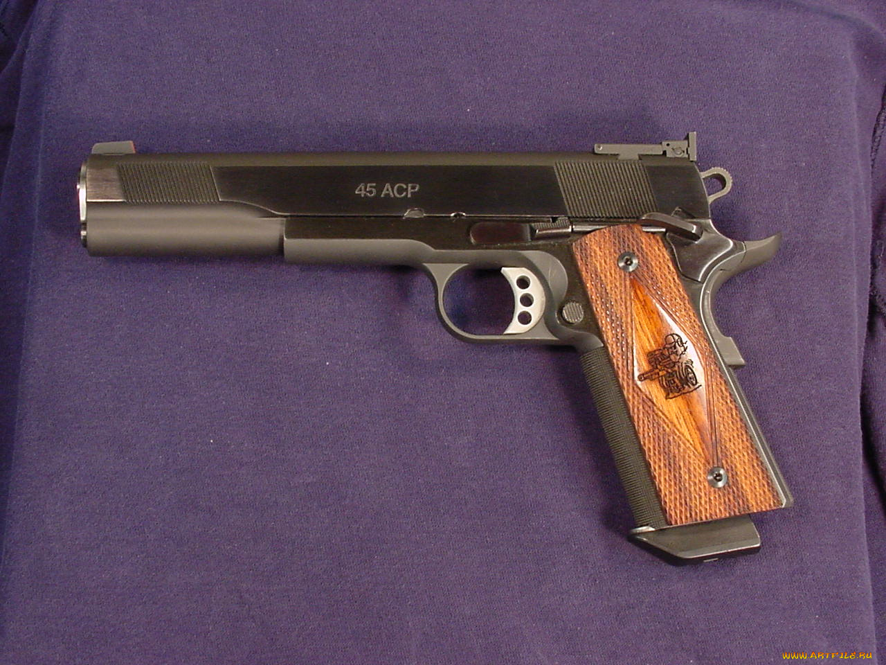 оружие, пистолеты