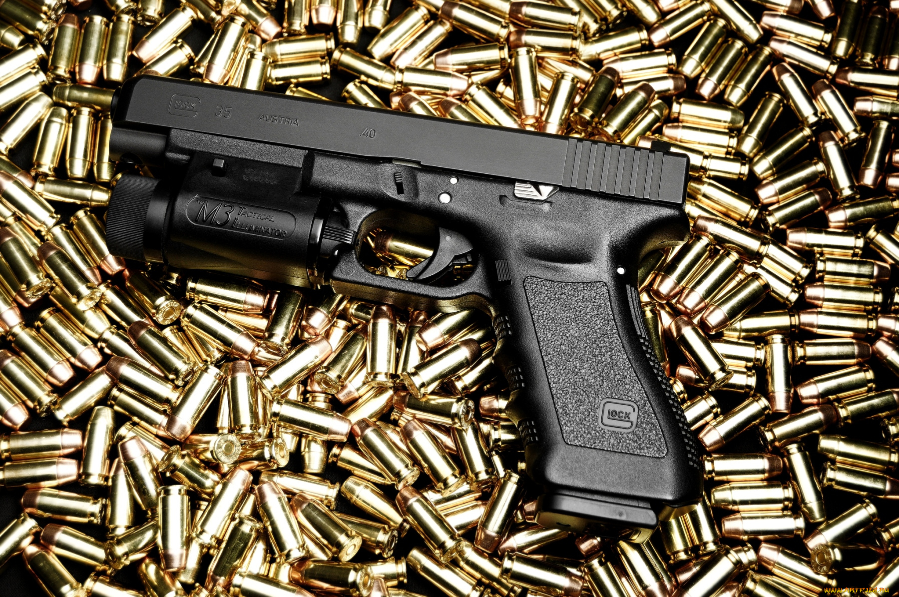 оружие, пистолеты, пистолет, пули, фонарик