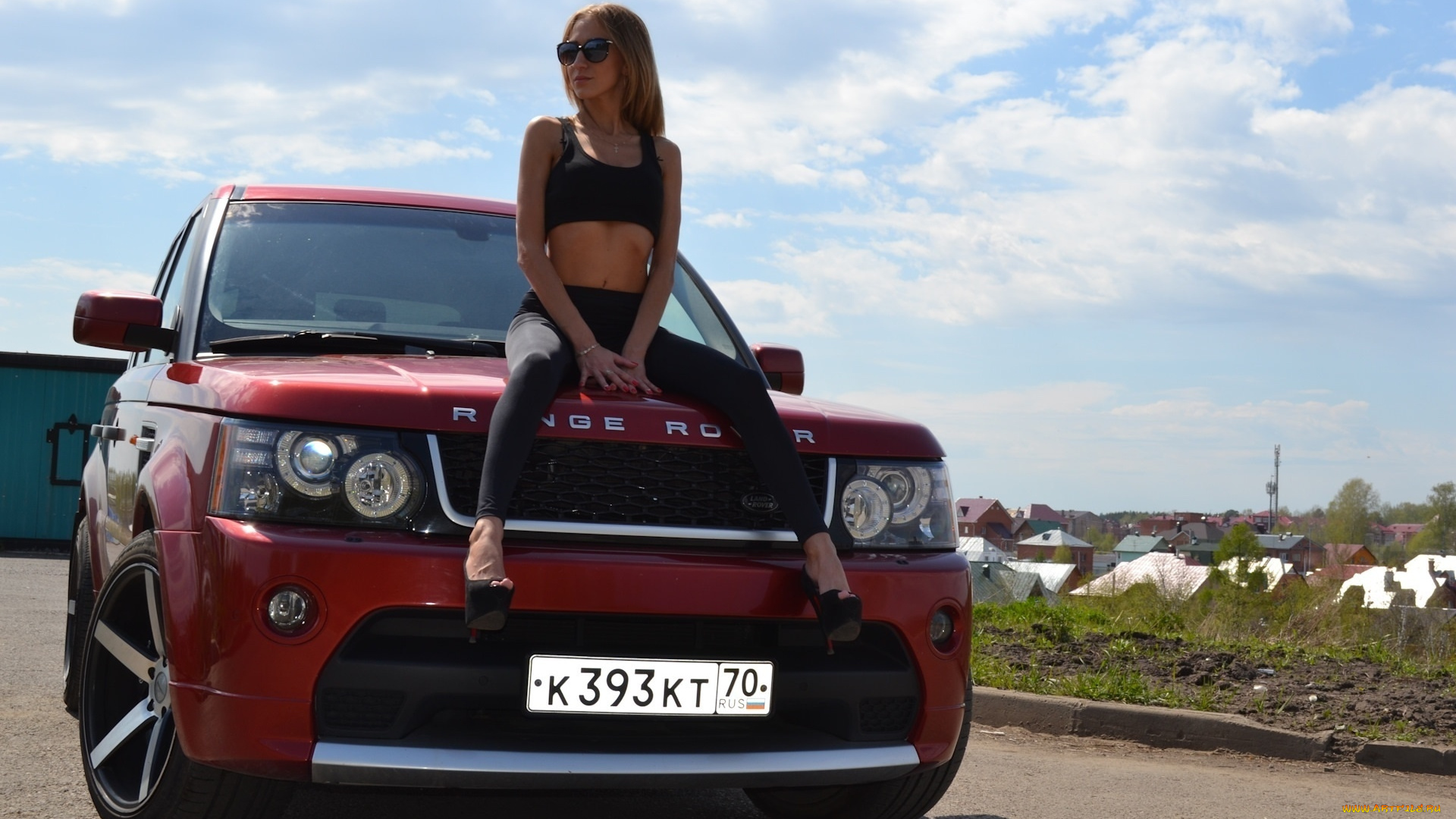 девушка, и, авто, автомобили, -авто, с, девушками, девушка, женщина, шатенка, темноволосая, сексуальная, модель, звезда, позирует, разная, обувь, верхняя, стильная, одежда, нижнее, эротическое, бельё, трусы, лифчик, колготки, чулки, аксессуары, макияж, и, множество, элементов, на, фотографии