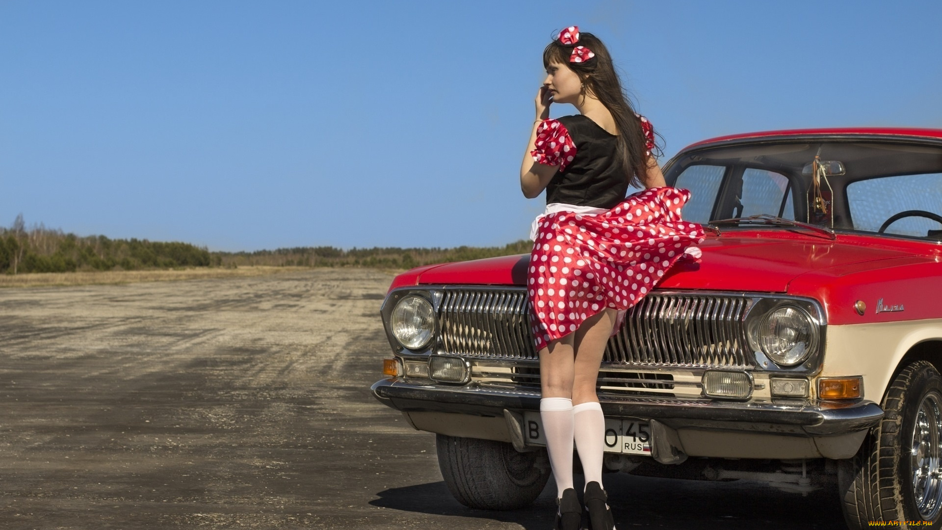 девушка, и, авто, автомобили, -авто, с, девушками, девушка, женщина, шатенка, темноволосая, сексуальная, модель, звезда, позирует, разная, обувь, верхняя, стильная, одежда, нижнее, эротическое, бельё, трусы, лифчик, колготки, чулки, аксессуары, макияж, и, множество, элементов, на, фотографии