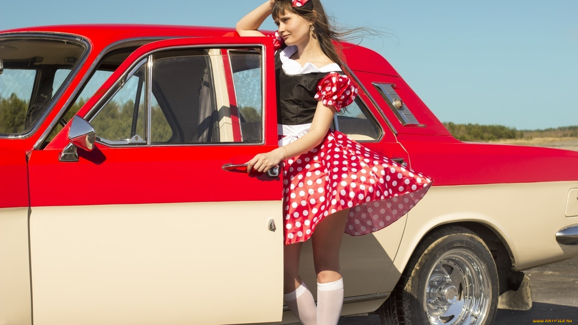 девушка, и, авто, автомобили, -авто, с, девушками, девушка, женщина, шатенка, темноволосая, сексуальная, модель, звезда, позирует, разная, обувь, верхняя, стильная, одежда, нижнее, эротическое, бельё, трусы, лифчик, колготки, чулки, аксессуары, макияж, и, множество, элементов, на, фотографии