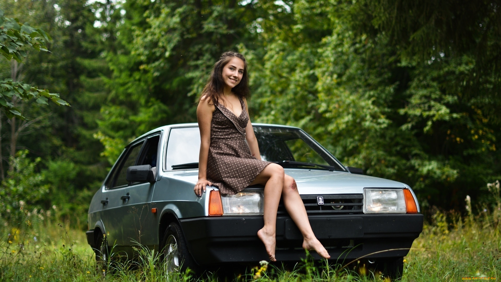 девушка, и, авто, автомобили, -авто, с, девушками, девушка, женщина, шатенка, темноволосая, сексуальная, модель, звезда, позирует, разная, обувь, верхняя, стильная, одежда, нижнее, эротическое, бельё, трусы, лифчик, колготки, чулки, аксессуары, макияж, и, множество, элементов, на, фотографии