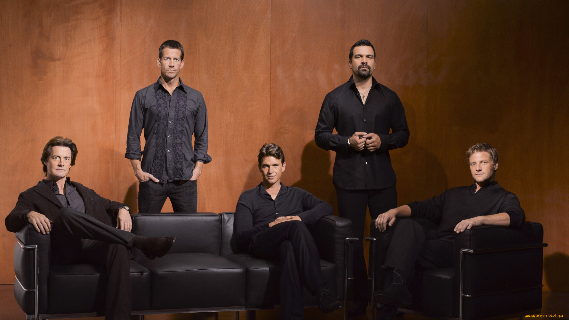 кино, фильмы, desperate, housewives, мужчины, мужья, диван, кресло, сериал