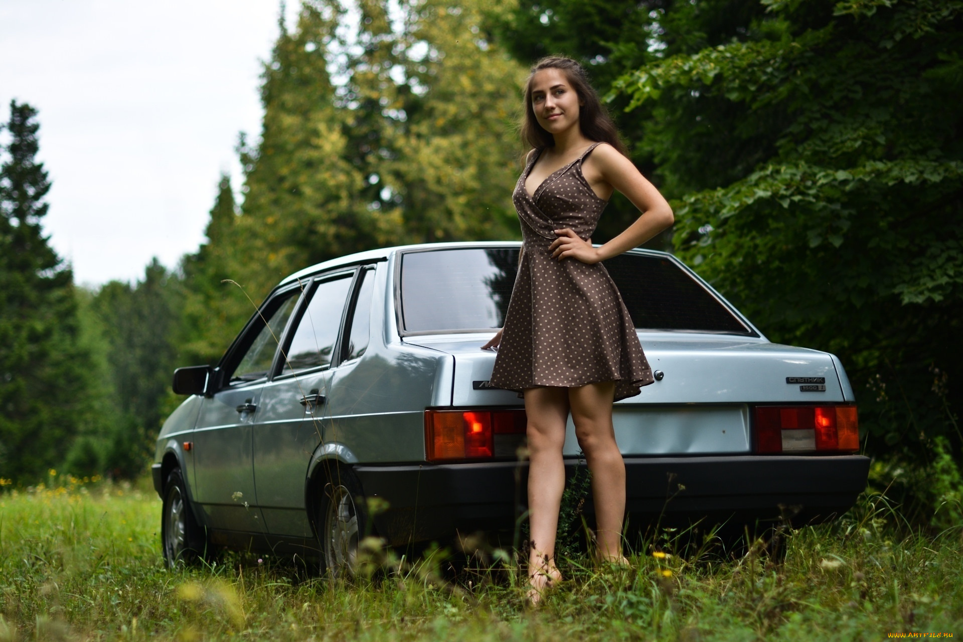 девушка, и, авто, автомобили, -авто, с, девушками, девушка, женщина, шатенка, темноволосая, сексуальная, модель, звезда, позирует, попа, грудь, ножки, разная, обувь, верхняя, стильная, одежда, нижнее, эротическое, бельё, трусы, лифчик, колготки, чулки, аксессуары, макияж, и, множество, элементов, на, фотографии