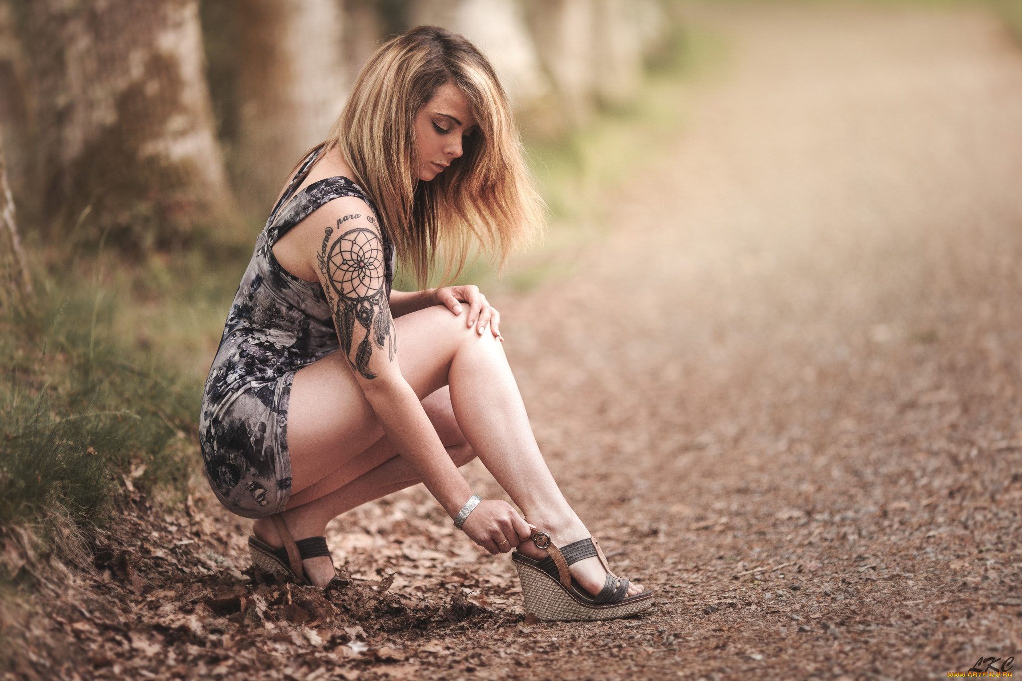 сексуальная, девушка, девушки, -, блондинки, , светловолосые, девушка, женщина, блондинка, светловолосая, сексуальная, модель, звезда, позирует, разная, обувь, верхняя, стильная, одежда, нижнее, эротическое, бельё, трусы, лифчик, колготки, чулки, аксессуары, макияж, и, множество, элементов, на, фотографии