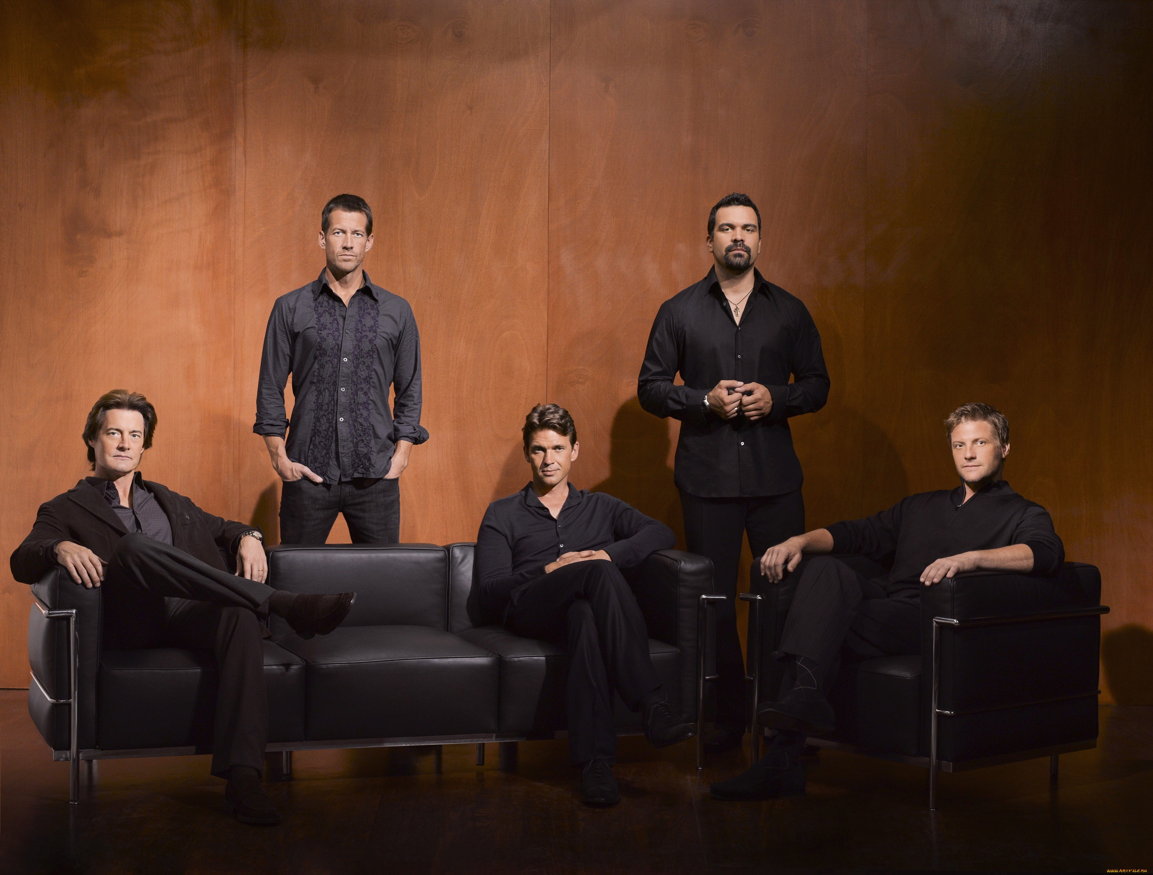 кино, фильмы, desperate, housewives, мужчины, мужья, диван, кресло, сериал