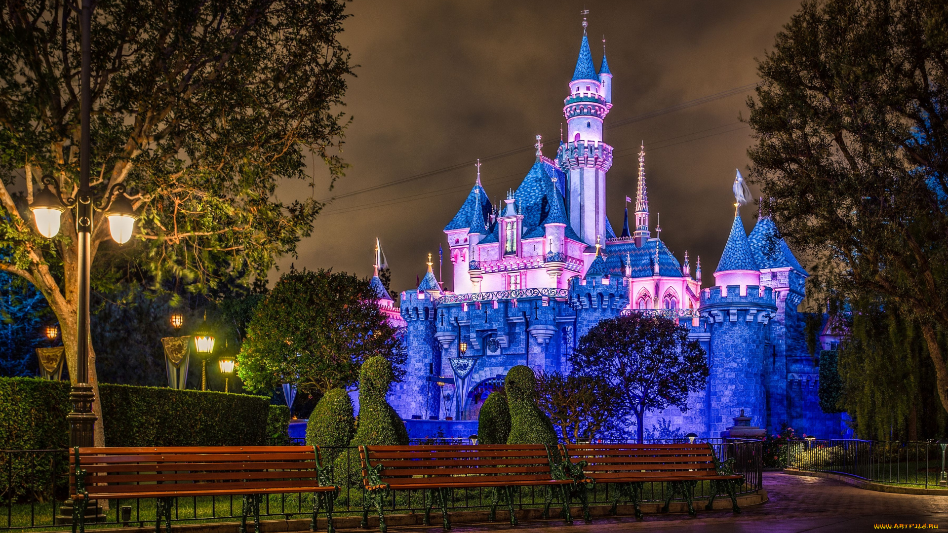 disneyland, anaheim, california, города, диснейленд, кусты, калифорния, фонари, анахайм, замок, спящей, красавицы, скамейки, sleeping, beauty, castle