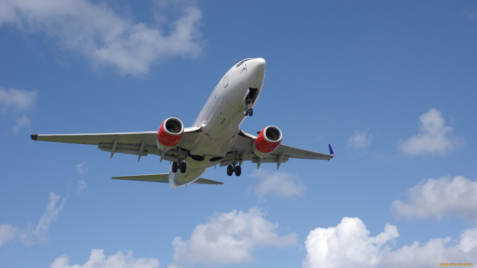 on, short, final, авиация, пассажирские, самолёты, полет, авиалайнер, посадка