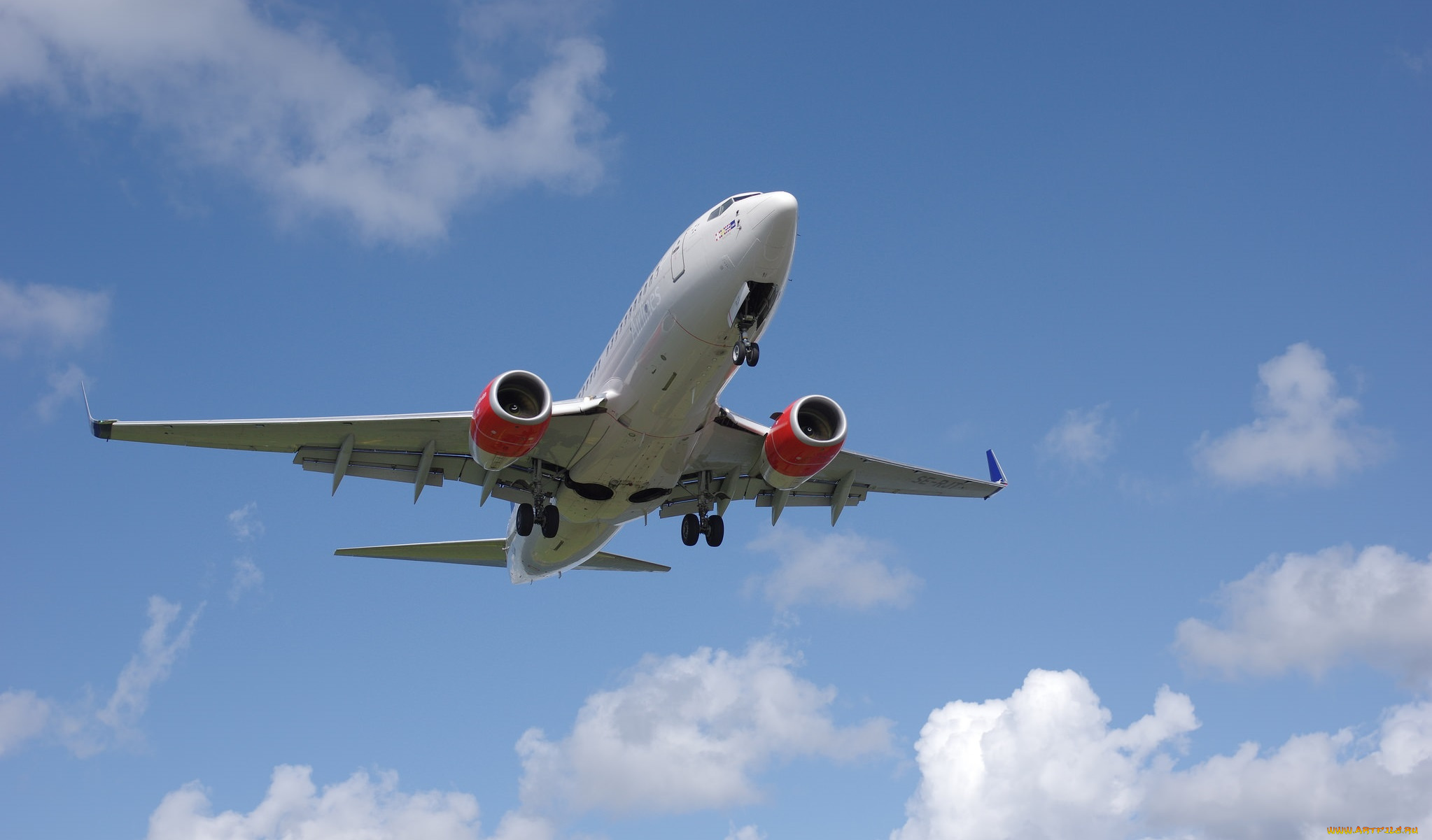 on, short, final, авиация, пассажирские, самолёты, полет, авиалайнер, посадка