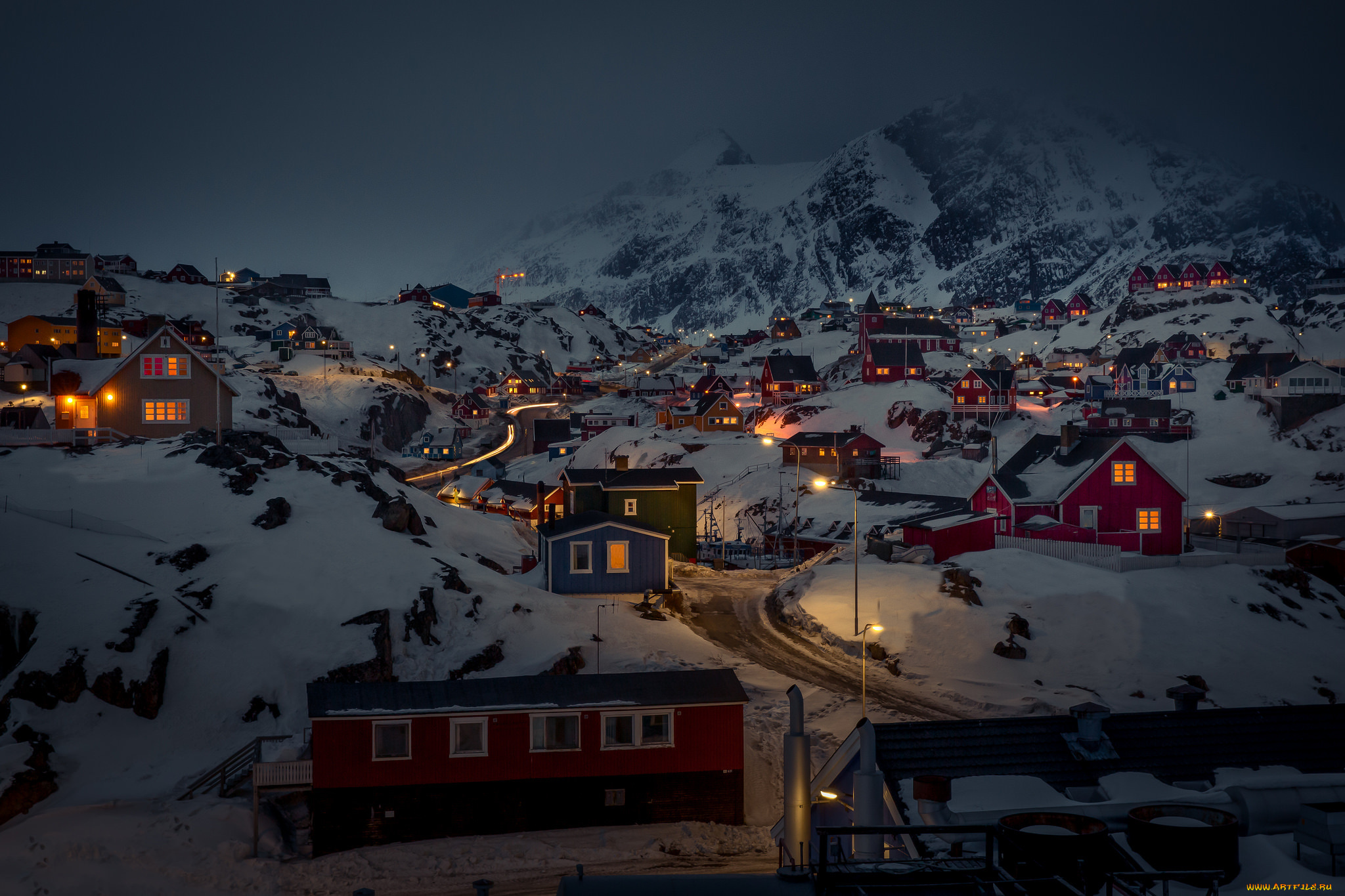 города, -, пейзажи, гренландия, sisimiut, снег, дома, огни, сисимиут, ночь, туман, улица, горы