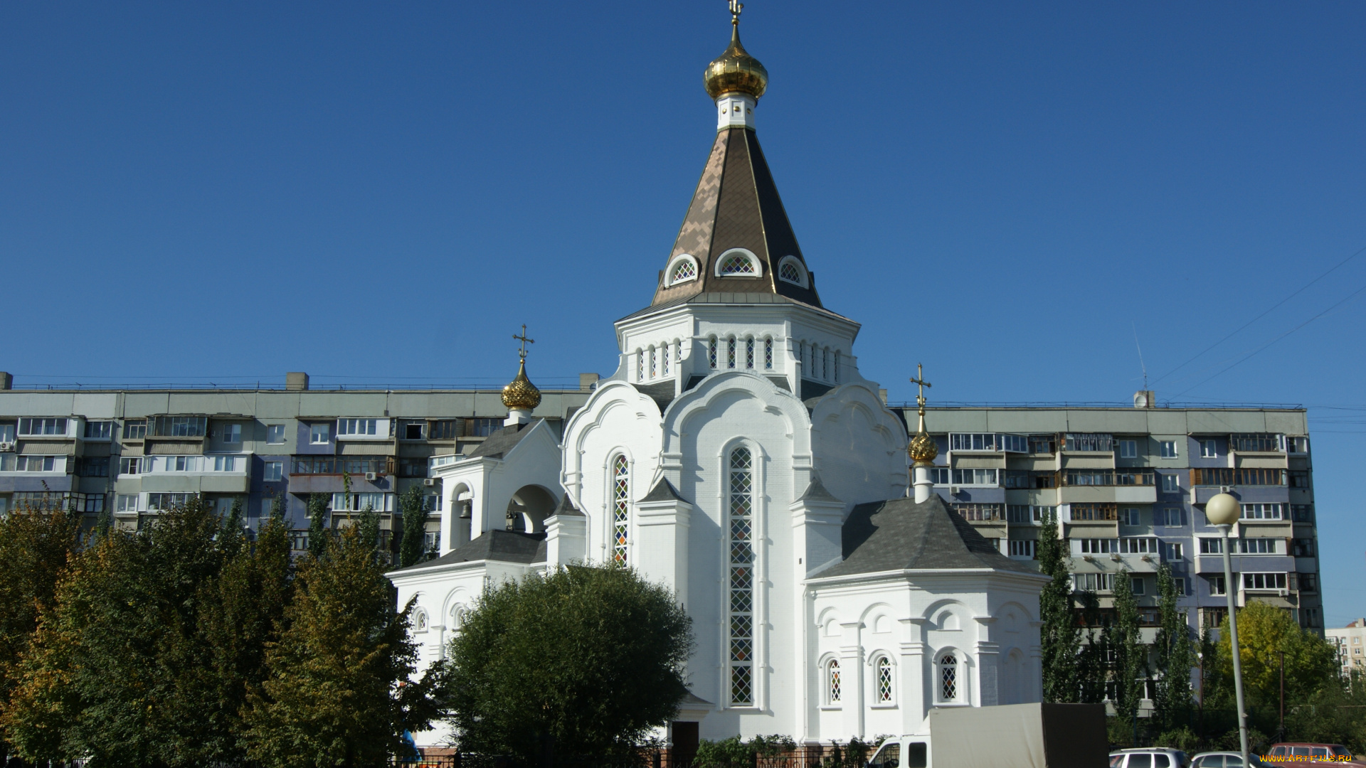 тольятти, , храм, во, имя, святого, благоверного, князя, александра, невског, города, -, православные, церкви, , монастыри, машины, дом, деревья, фонарь, трава, небо, храм