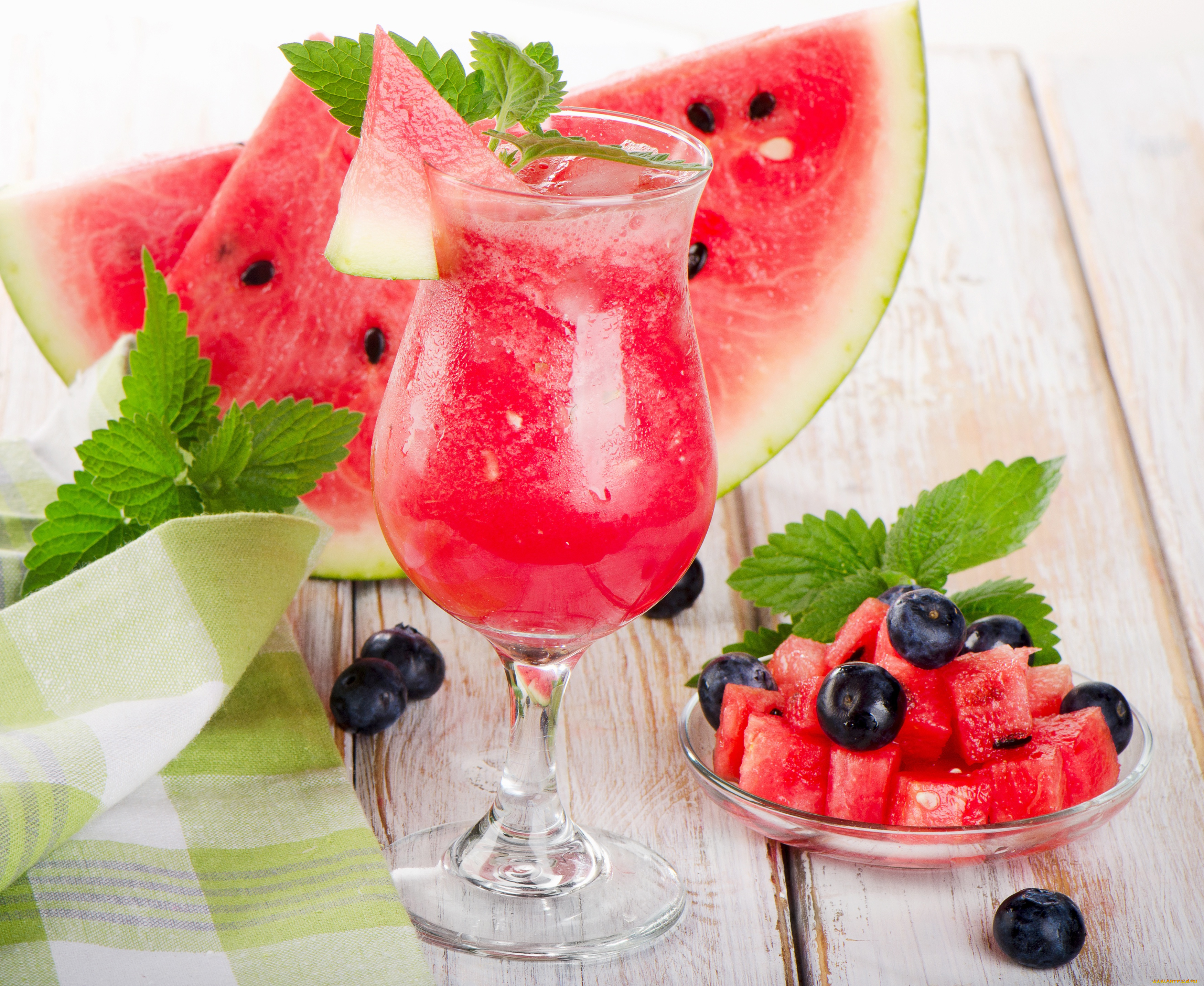 еда, арбуз, черника, stemware, blueberries, ягоды, сок, juice, watermelons, мята