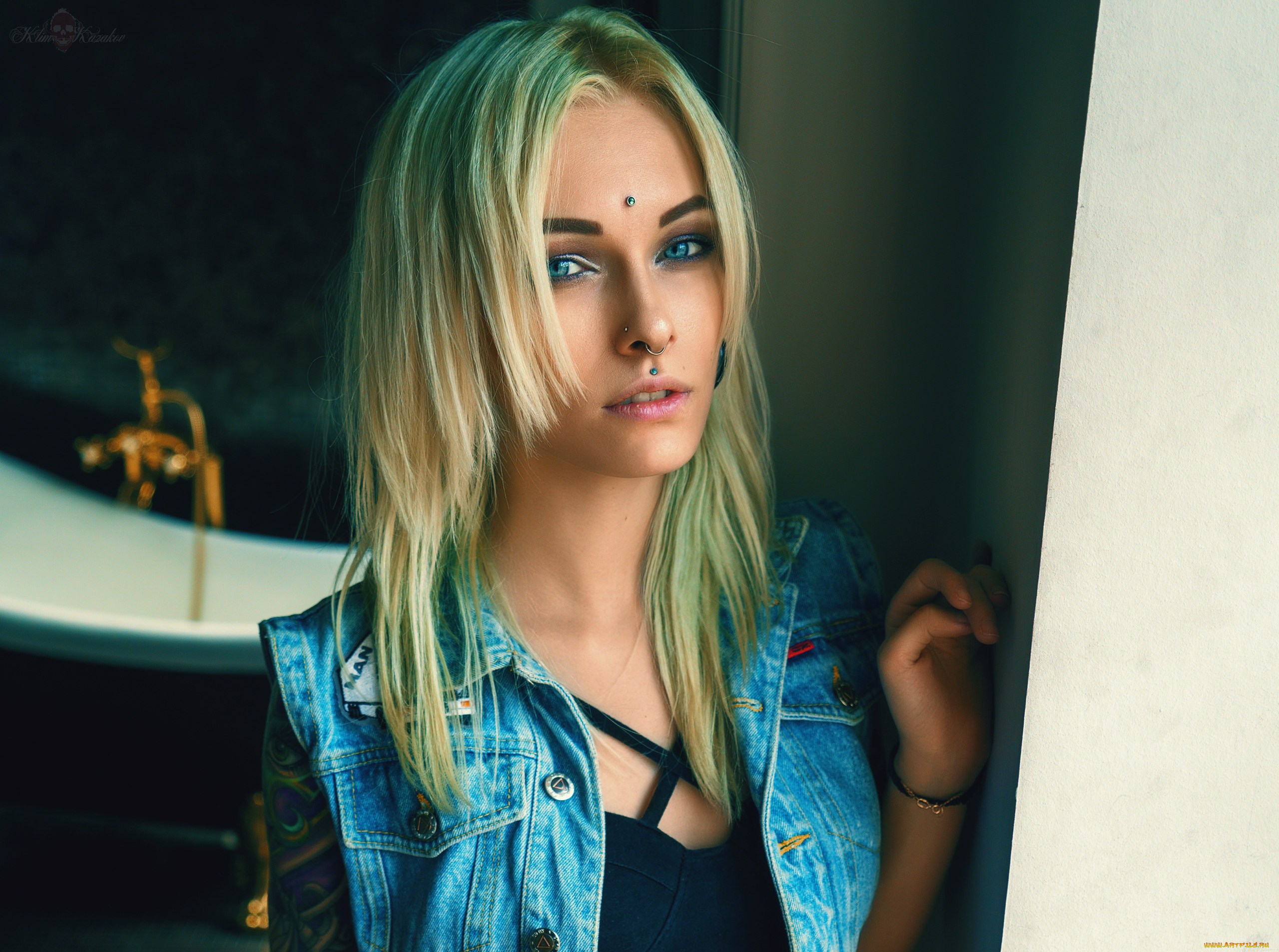 девушка, -, girl, девушки, -, лица, , портреты, девушка, женщина, разноцветная, сексуальная, модель, звезда, позирует, разная, обувь, верхняя, стильная, одежда, нижнее, эротическое, бельё, трусы, лифчик, аксессуары, макияж, колготки, чулки, и, множество, элементов, на, фотографии