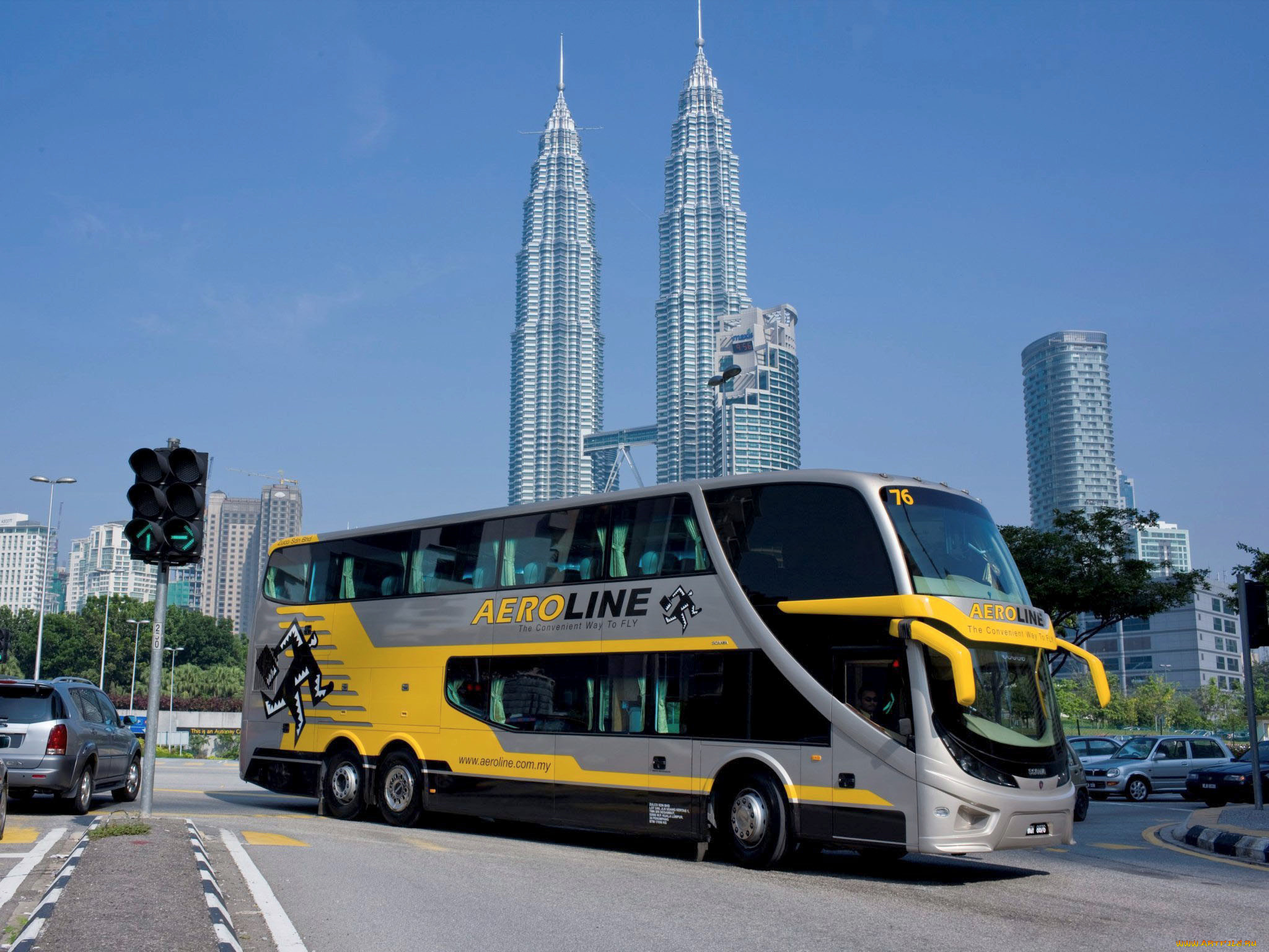 автомобили, автобусы