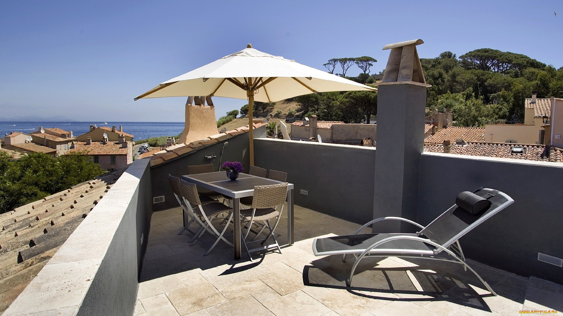 интерьер, веранды, террасы, балконы, зонтик, стулья, шезлонг, столик