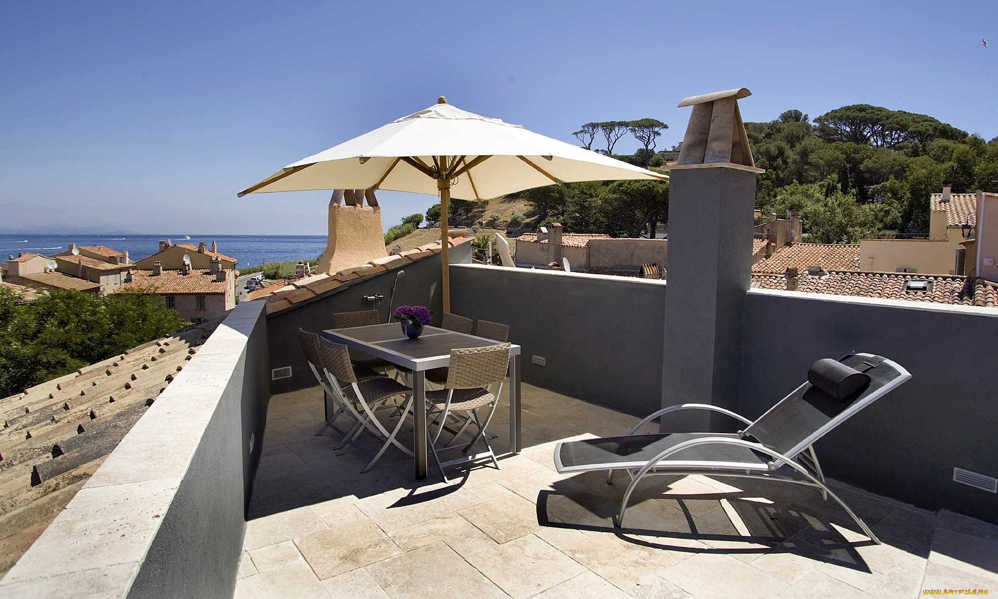 интерьер, веранды, террасы, балконы, зонтик, стулья, шезлонг, столик