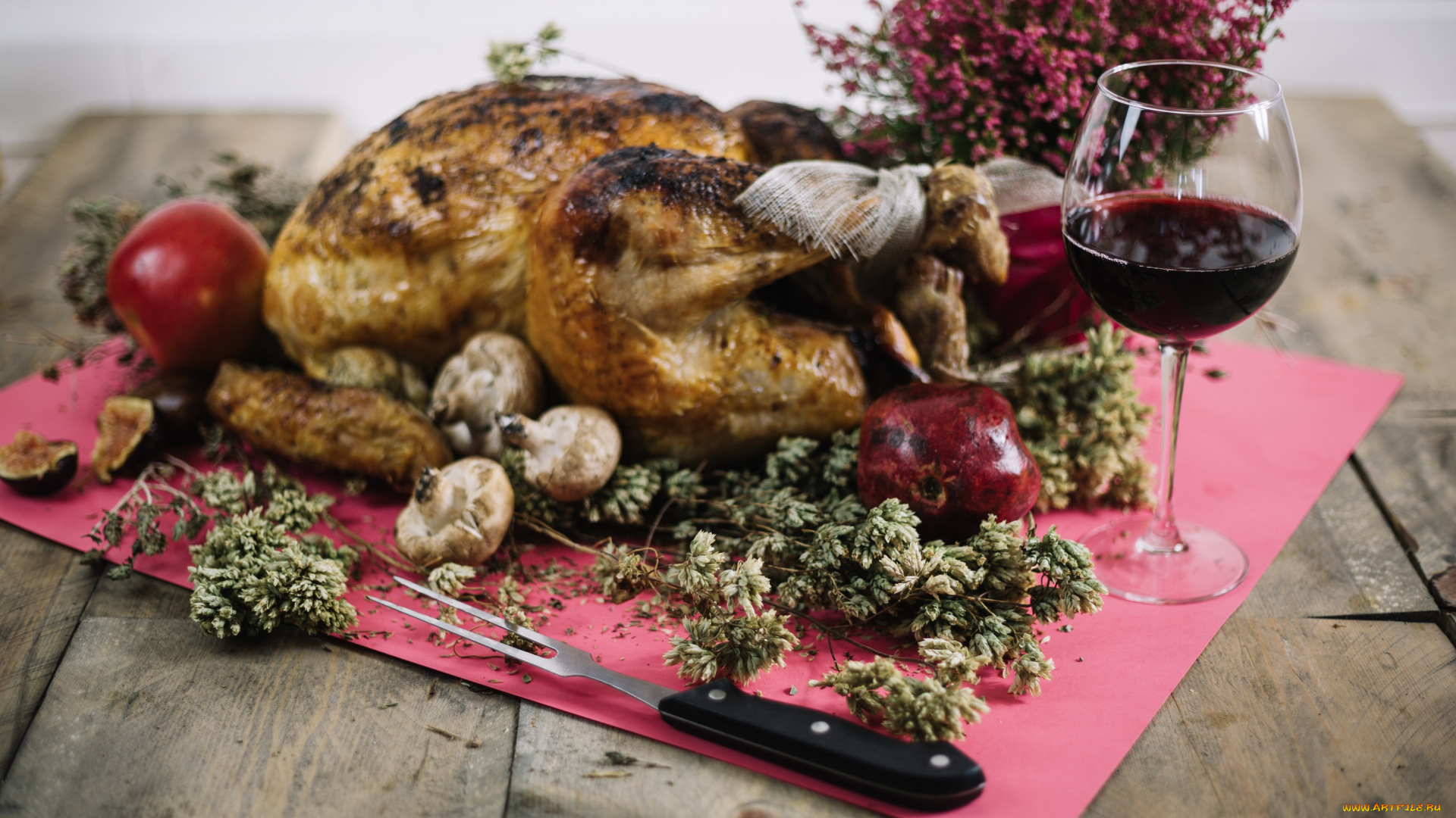 еда, мясные, блюда, вино, цветы, праздничный, ужин, бокал, гранат, грибы, запеченная, курица
