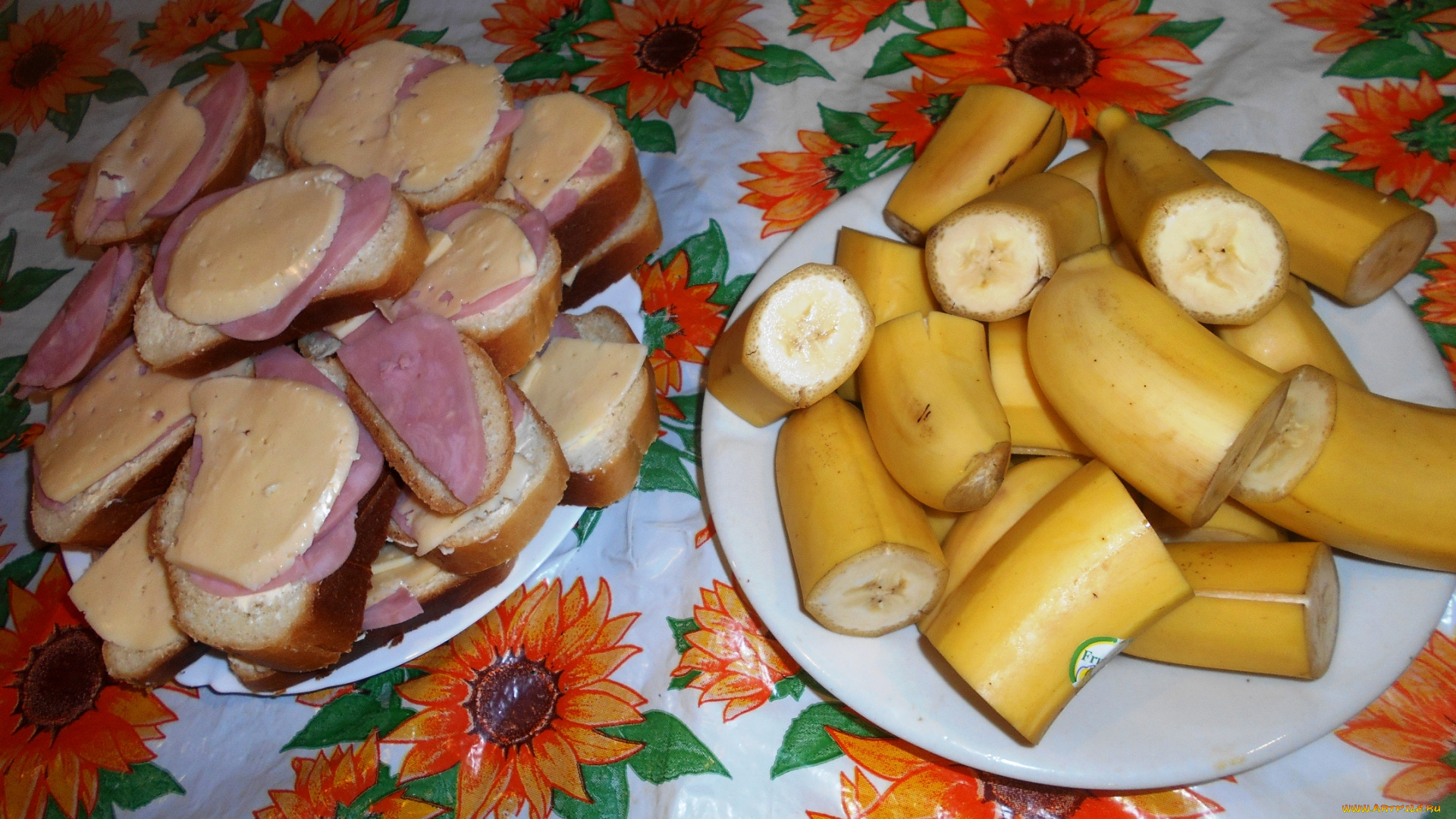 еда, бутерброды, , гамбургеры, , канапе, бананы, сыр, хлеб, колбаса