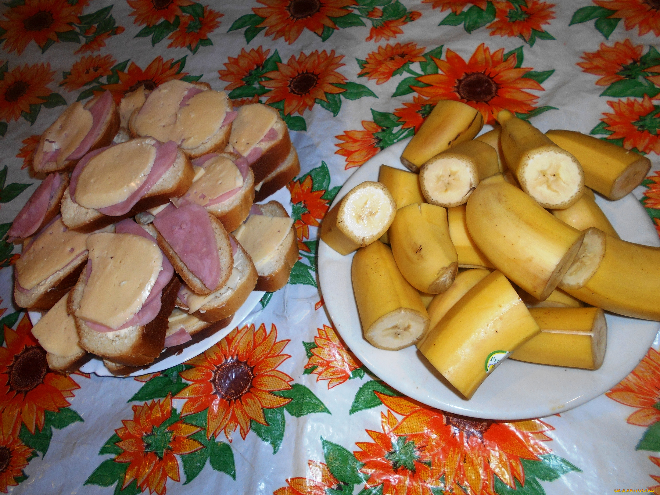 еда, бутерброды, , гамбургеры, , канапе, бананы, сыр, хлеб, колбаса