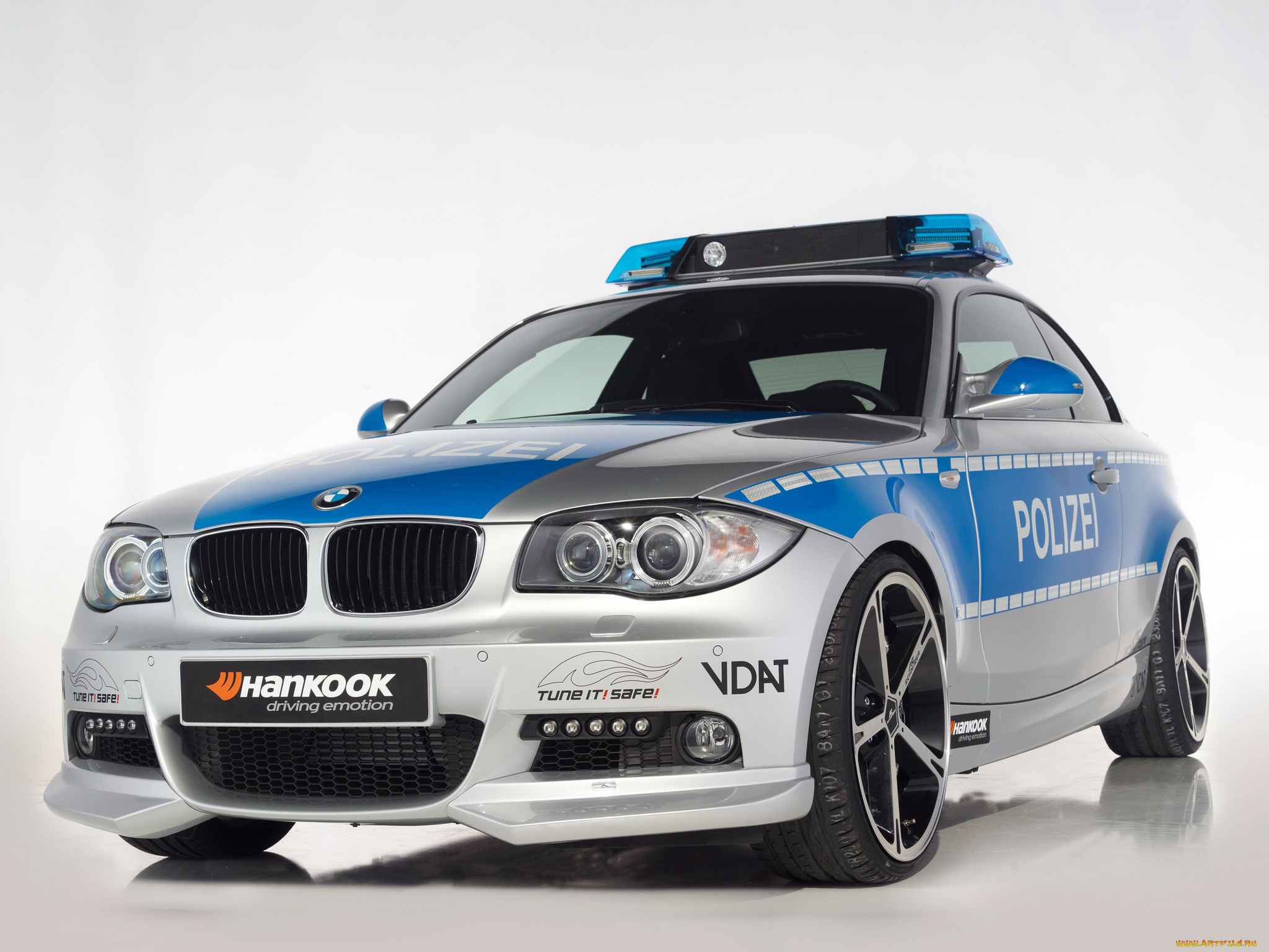 автомобили, полиция