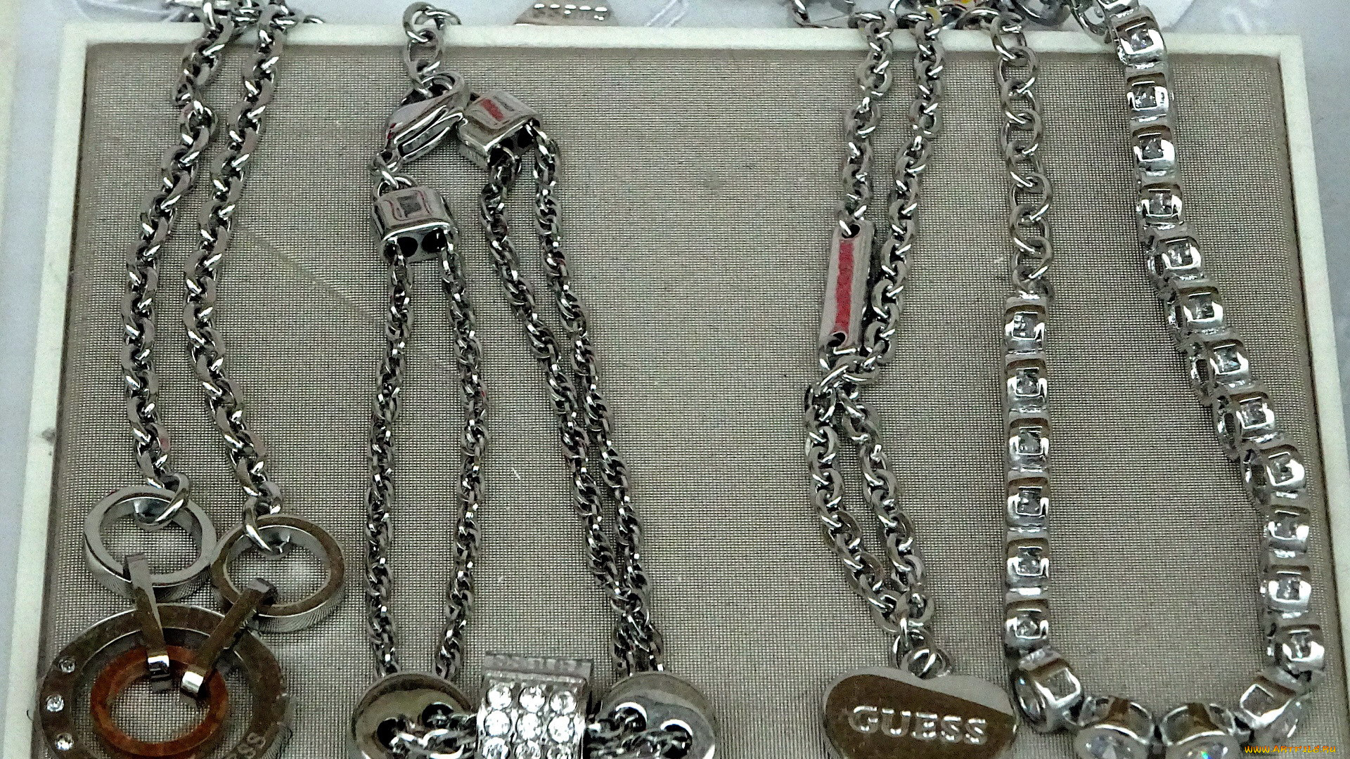 бренды, guess, браслеты