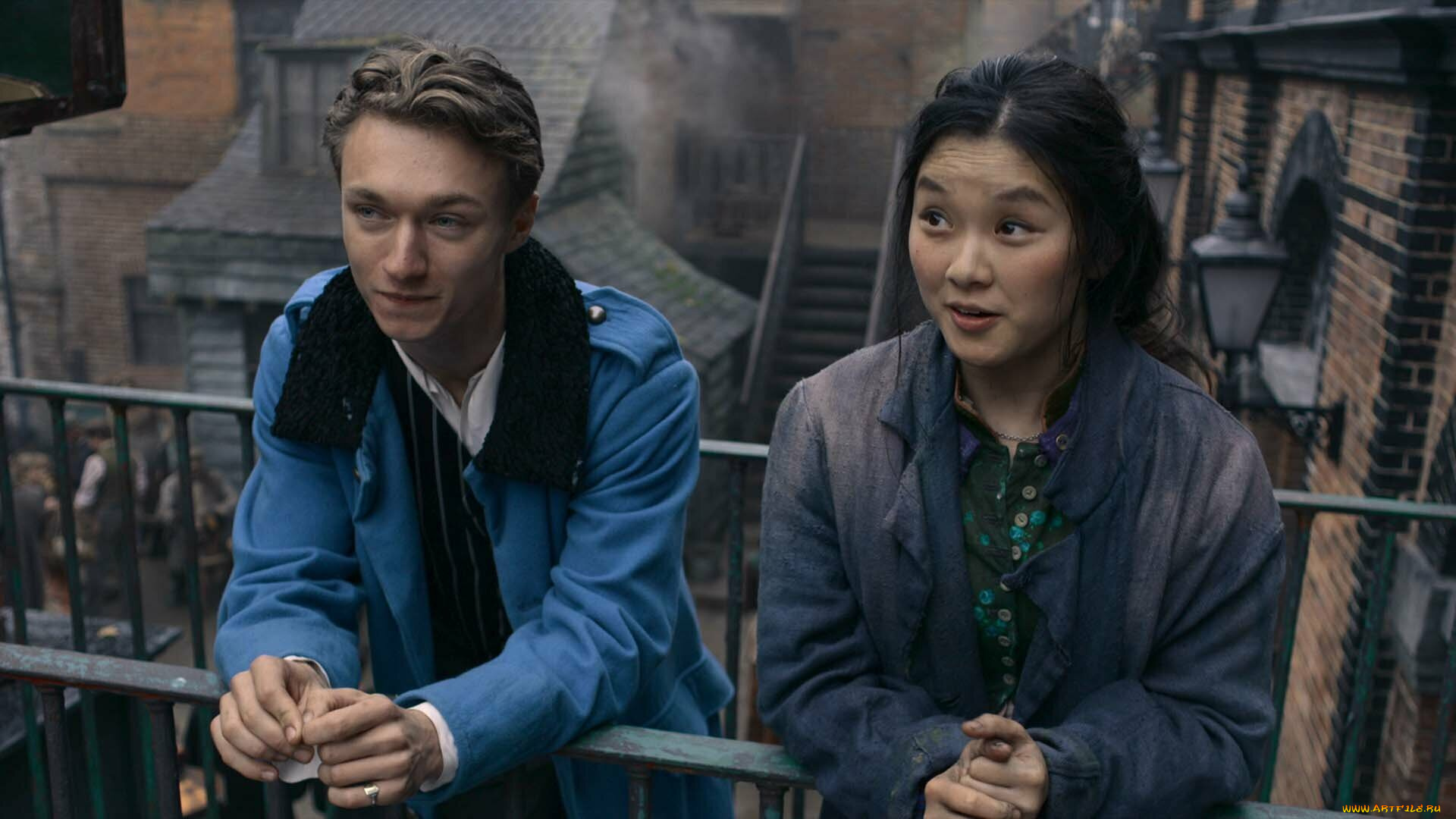 кино, фильмы, the, irregulars, , сериал, парень, девушка, разговор, мост, двор