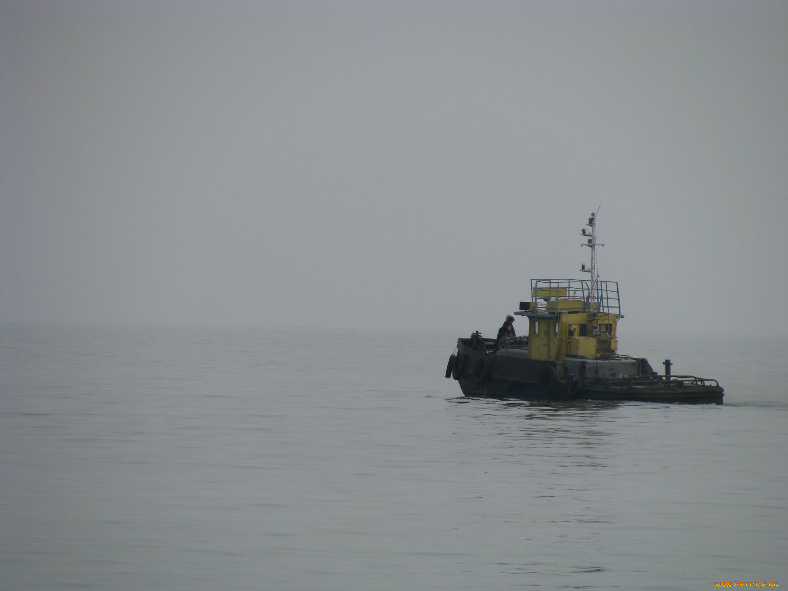 корабли, баркасы, буксиры