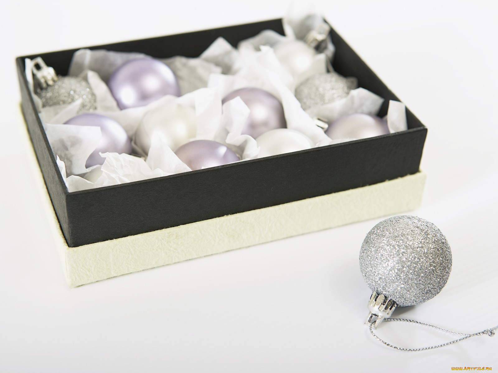 праздничные, шарики