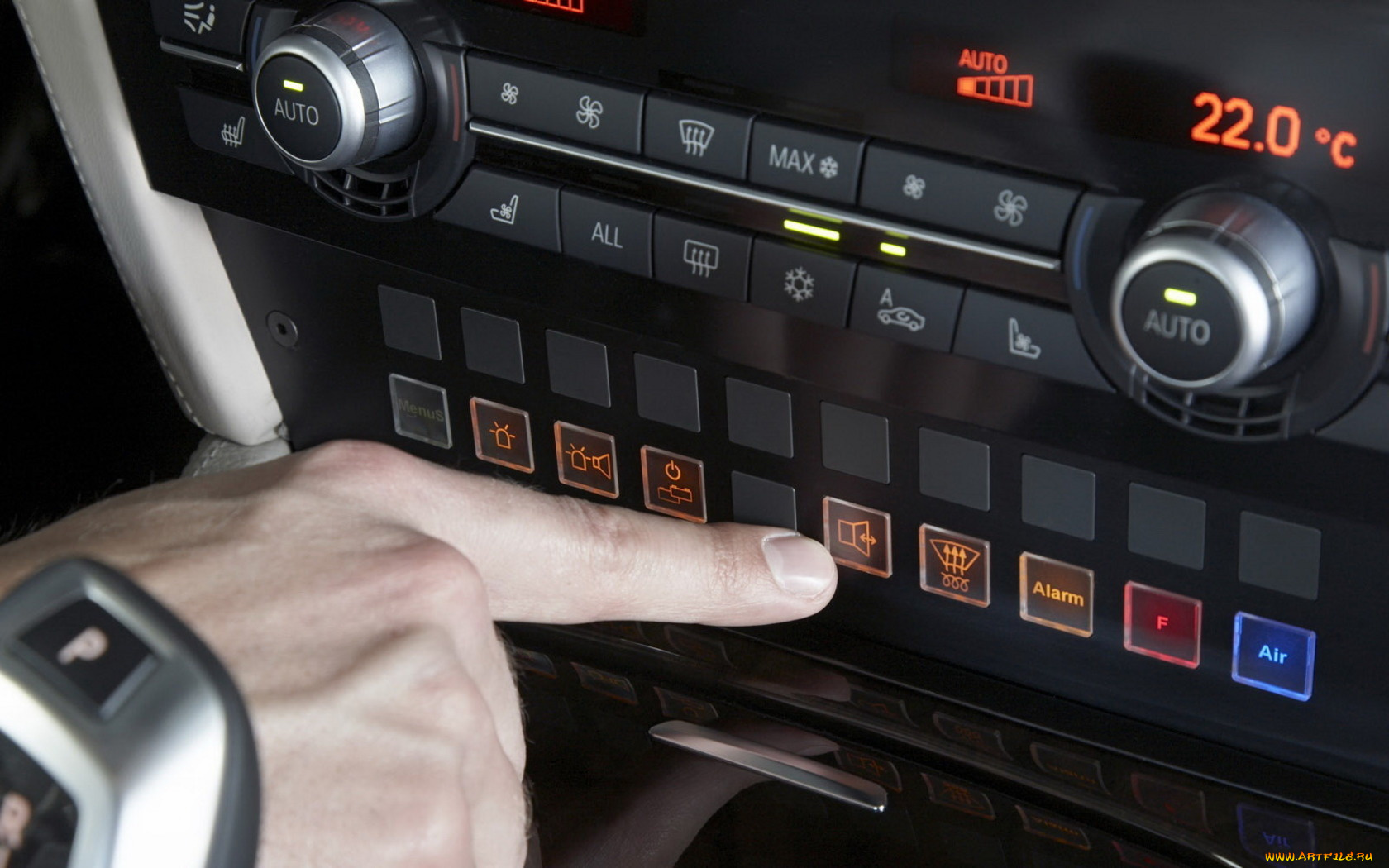 bmw, 750, автомобили, спидометры, торпедо, палец, магнитола