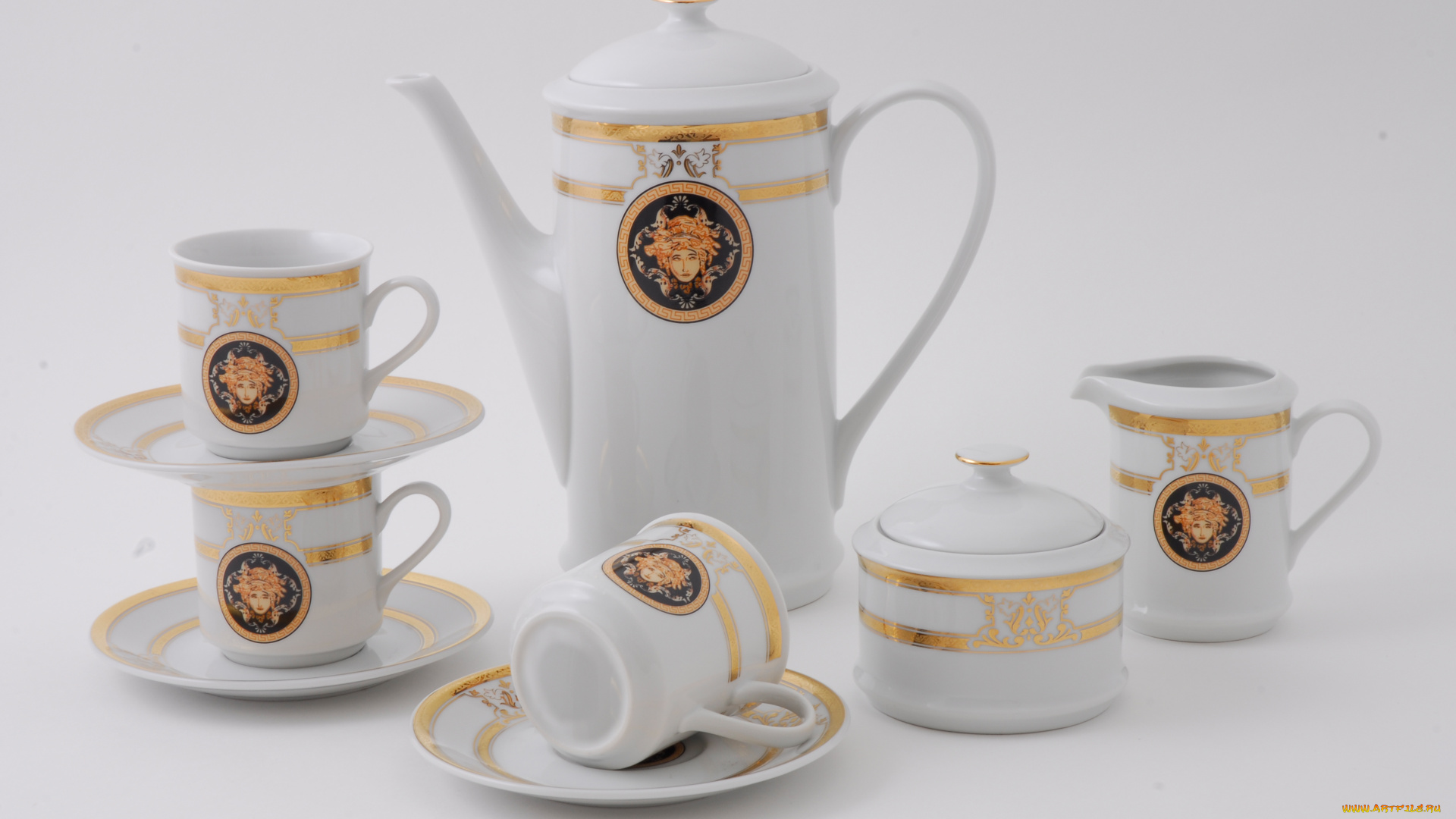 разное, посуда, столовые, приборы, кухонная, утварь, сервиз, фарфор, блюдце, чайник, чашки