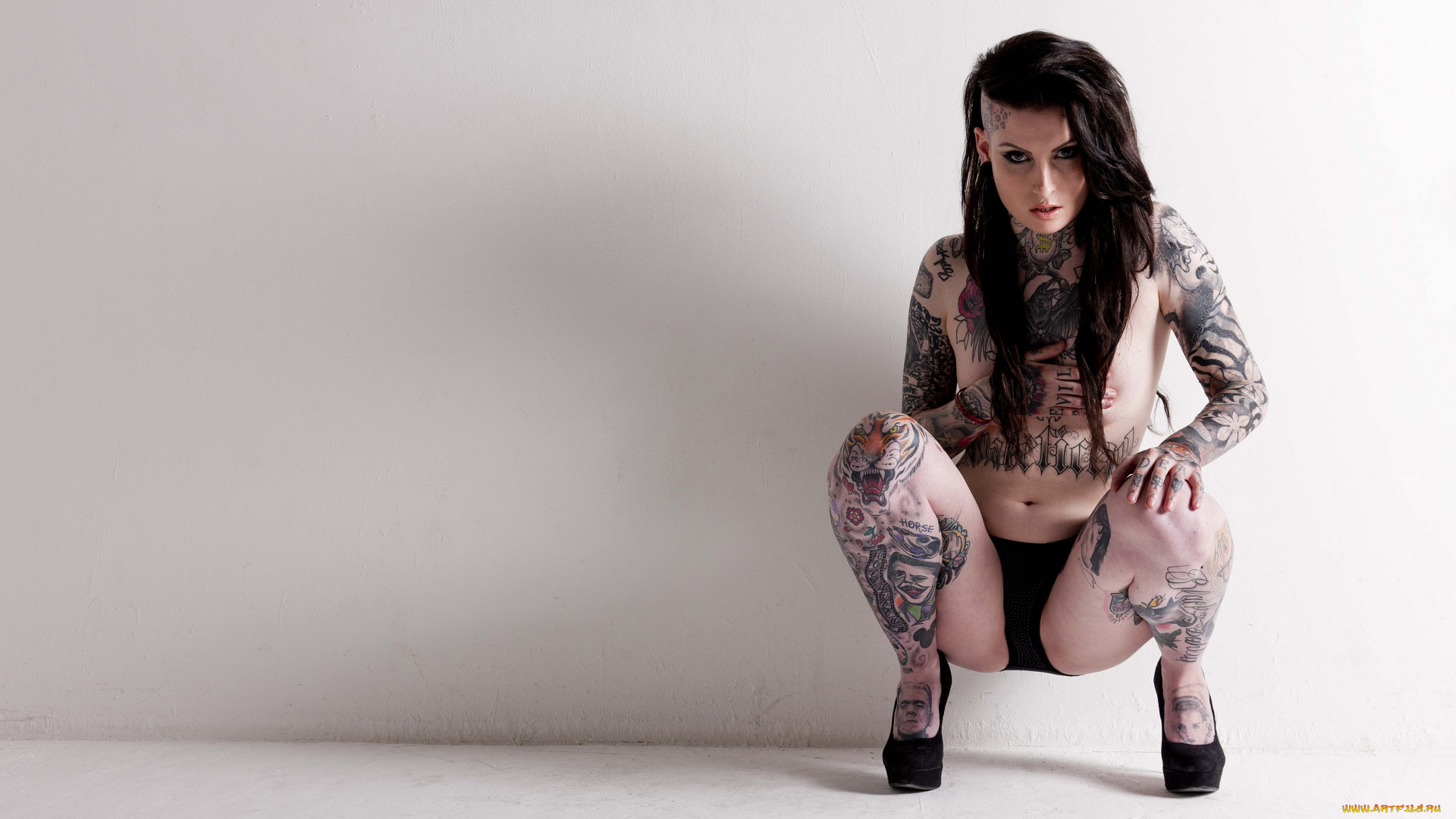 lusy, logan, девушки, стена, тату