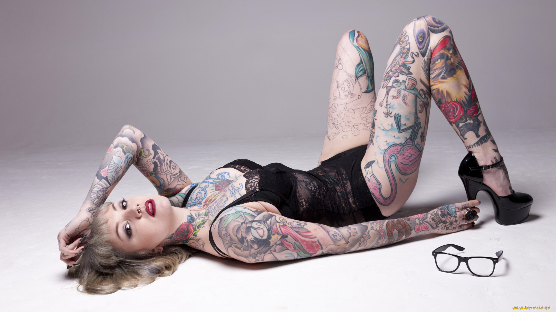nina, kate, девушки, тату, очки, лежит, на, полу