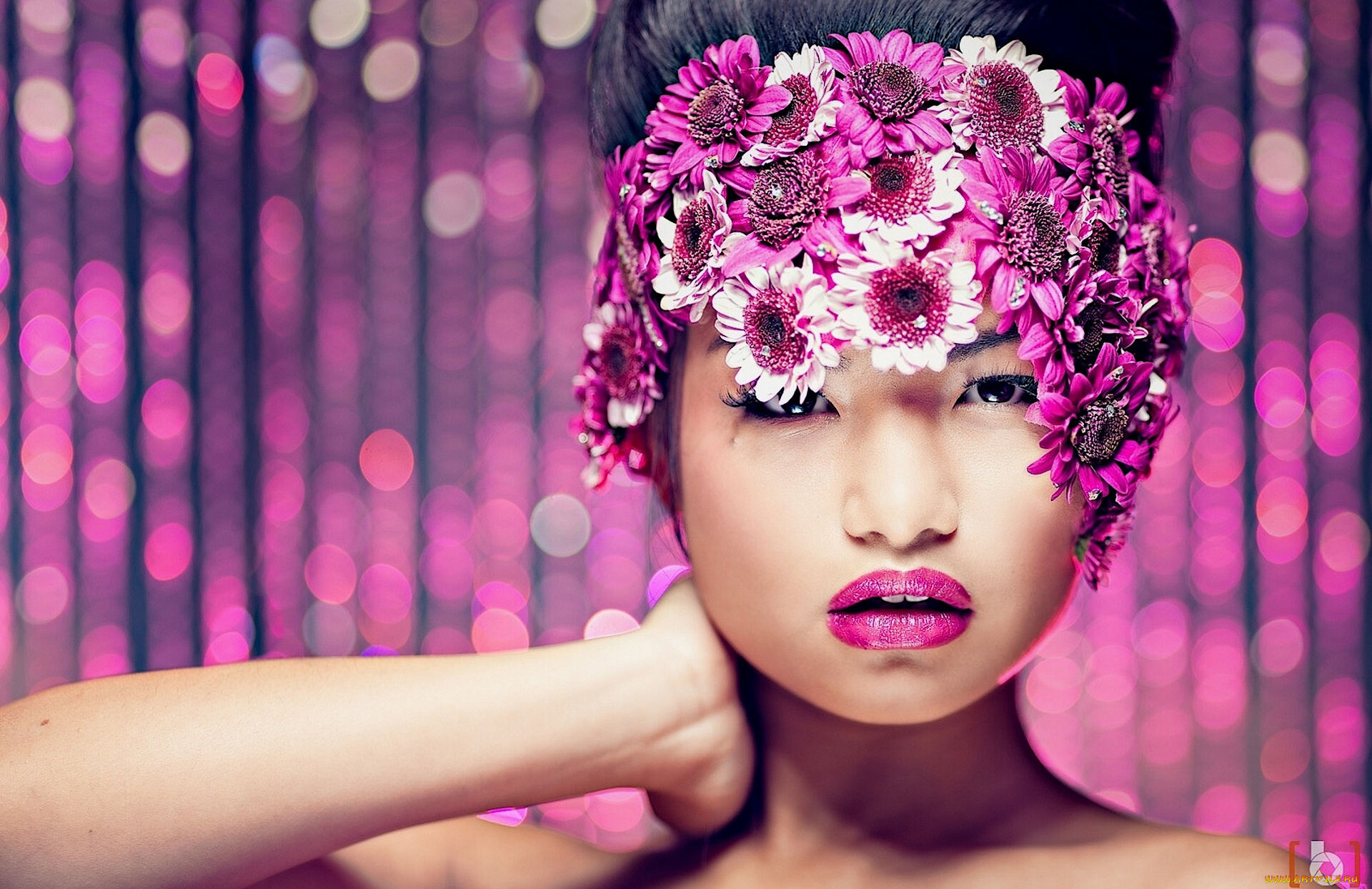 romina, avelino, девушки, герберы, яркие, губы, цветы