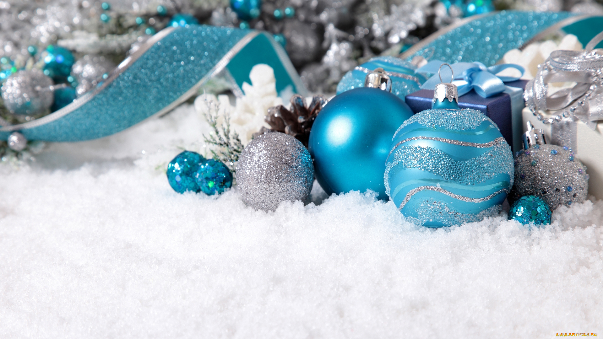 праздничные, украшения, лента, снег, шарики