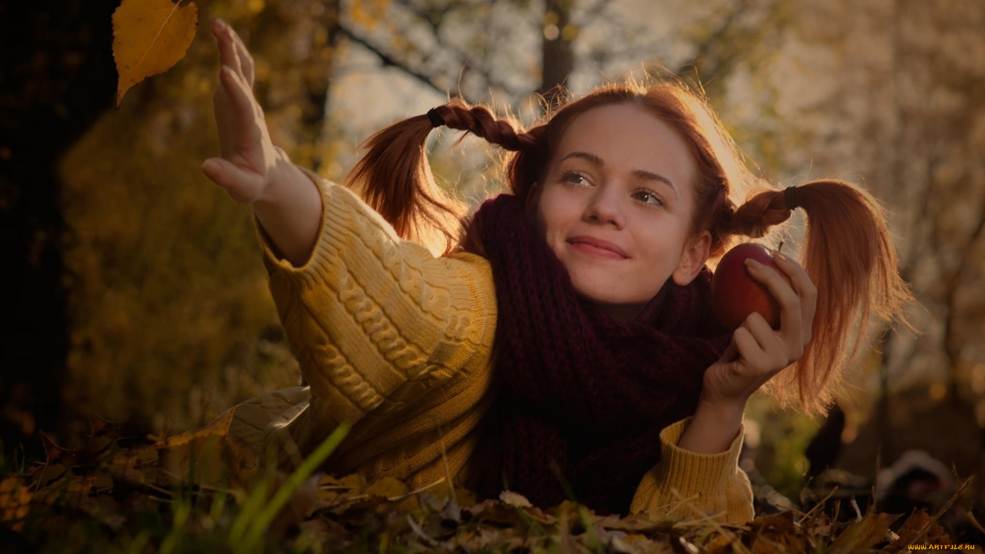 девушки, -, рыжеволосые, и, разноцветные, осень, листья, листопад, рыженькая, косички, яблоко