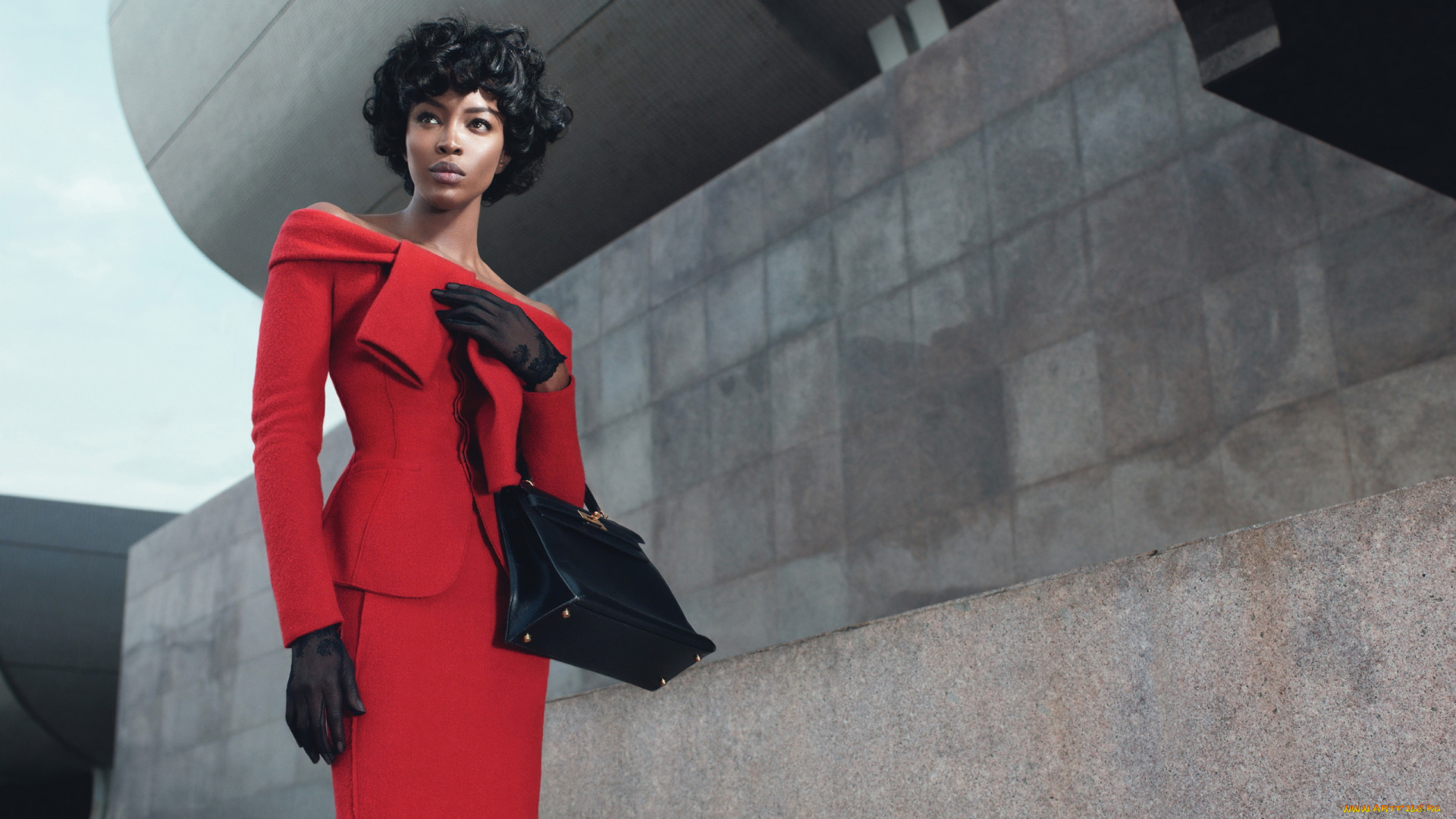 девушки, naomi, campbell, костюм, перчатки, сумочка