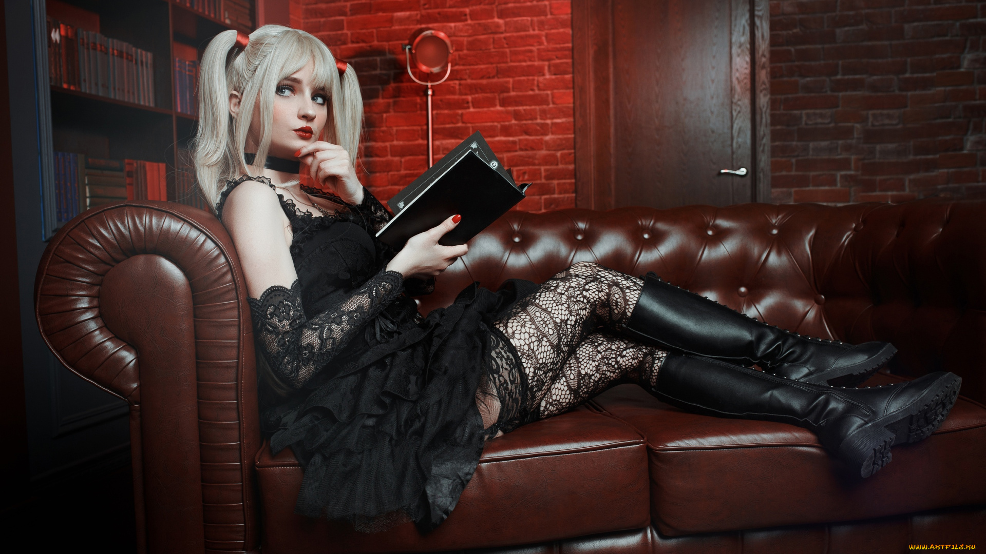 девушки, kirdjava, костюм, образ, сапоги, диван, тетрадь