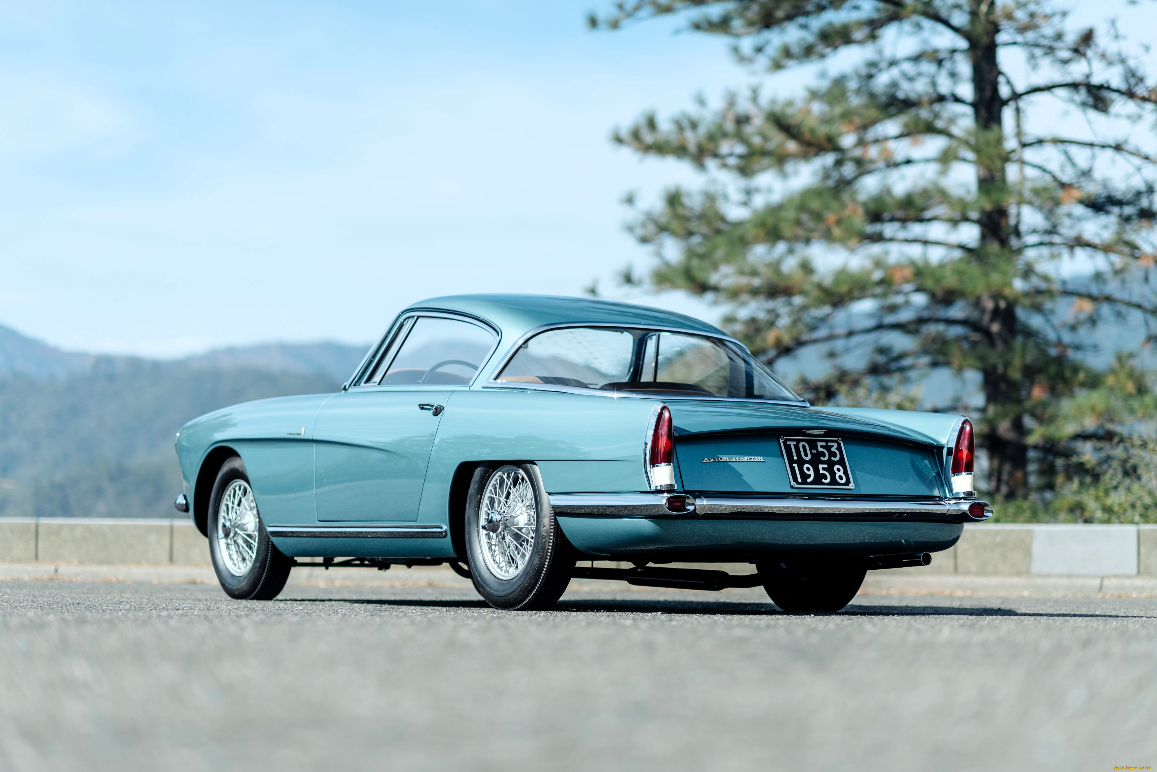 автомобили, aston, martin, ретро, голубой, площадка, дерево