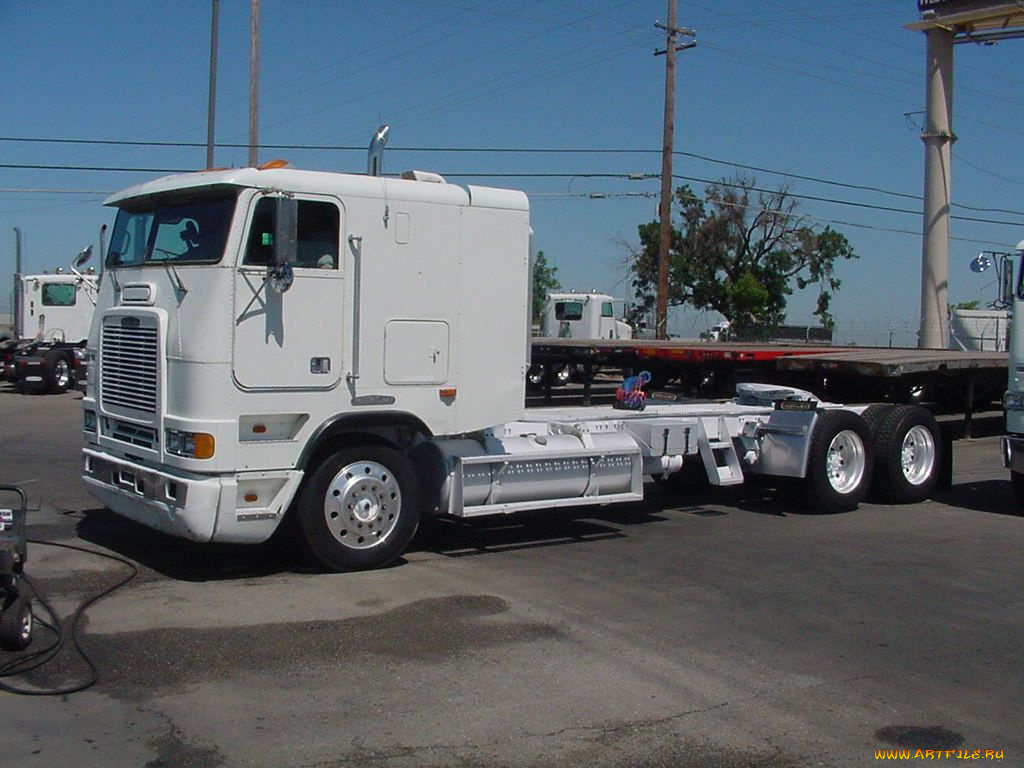 автомобили, freightliner