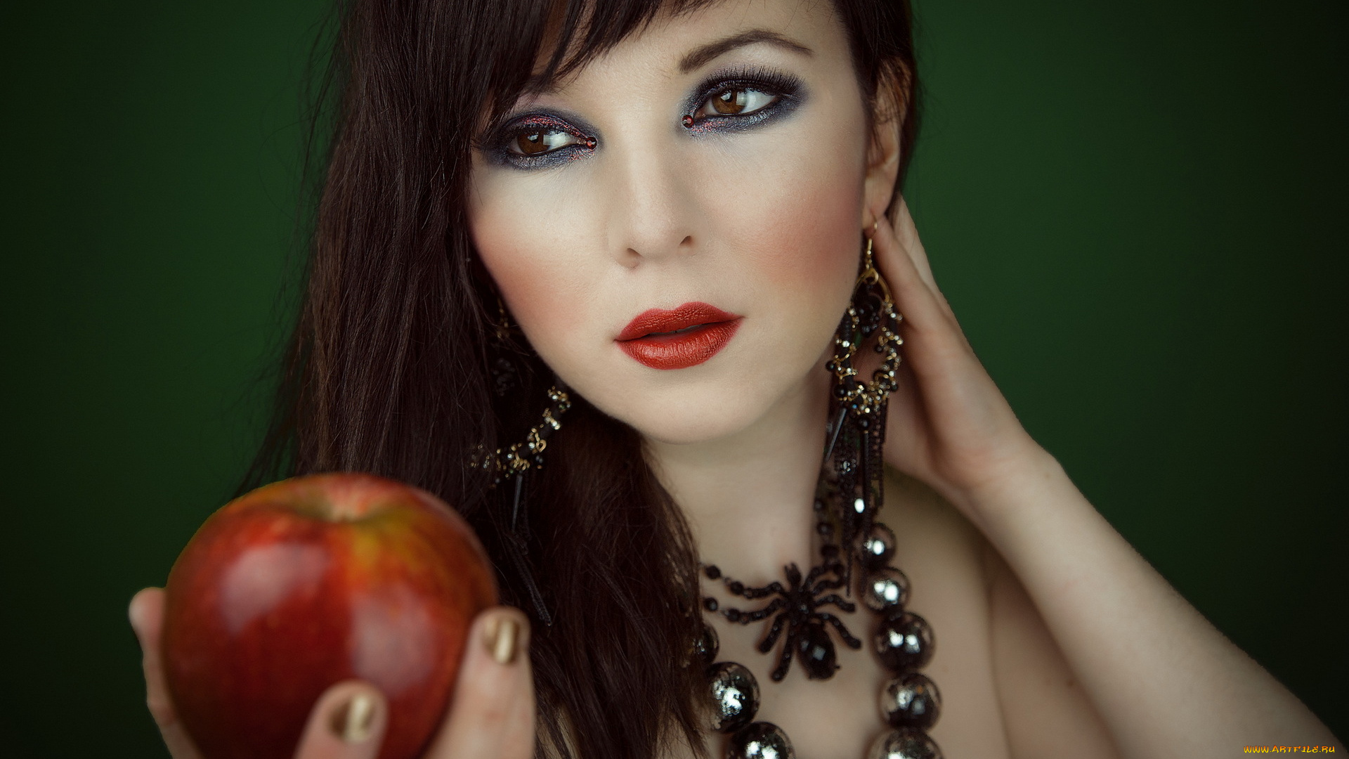 -Unsort, Лица, Портреты, девушки, unsort, лица, портреты, украшения, ожерелье, яблоко, макияж